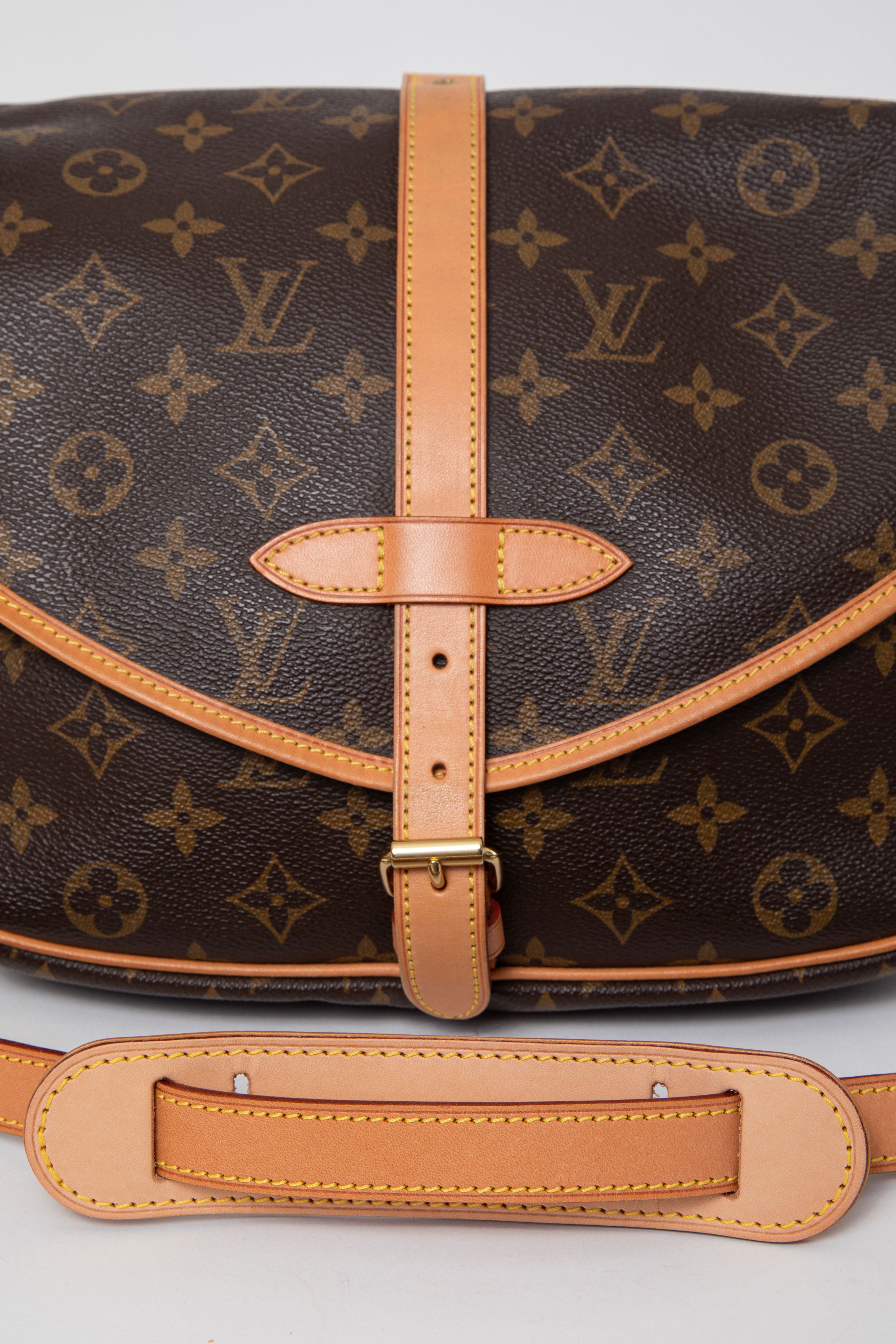 Louis Vuitton 2002 Monogram Saumur 30 Crossbody Bag