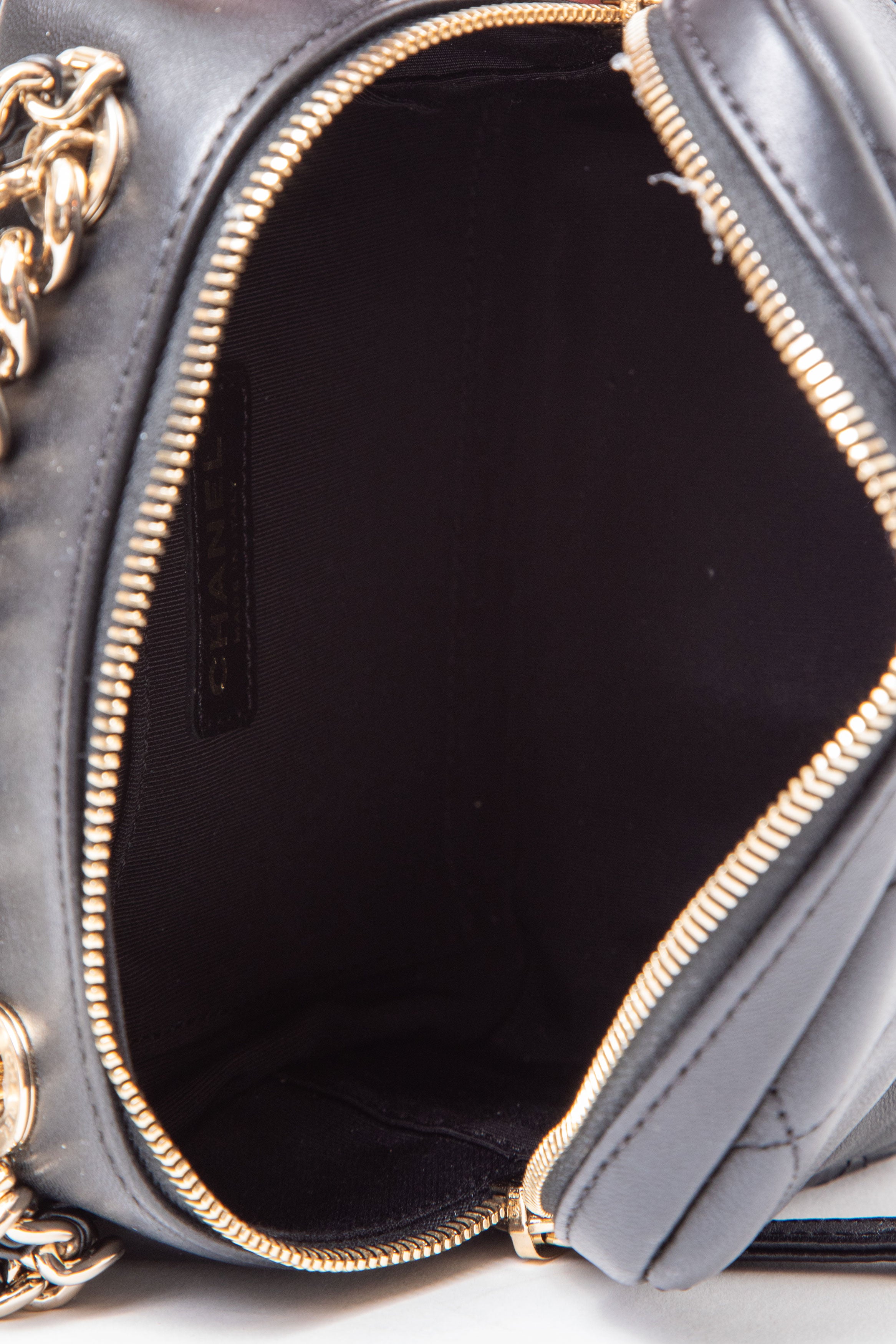 Pre-Owned Chanel Lambskin Quilted Studded Beauty Begins Bag Black
