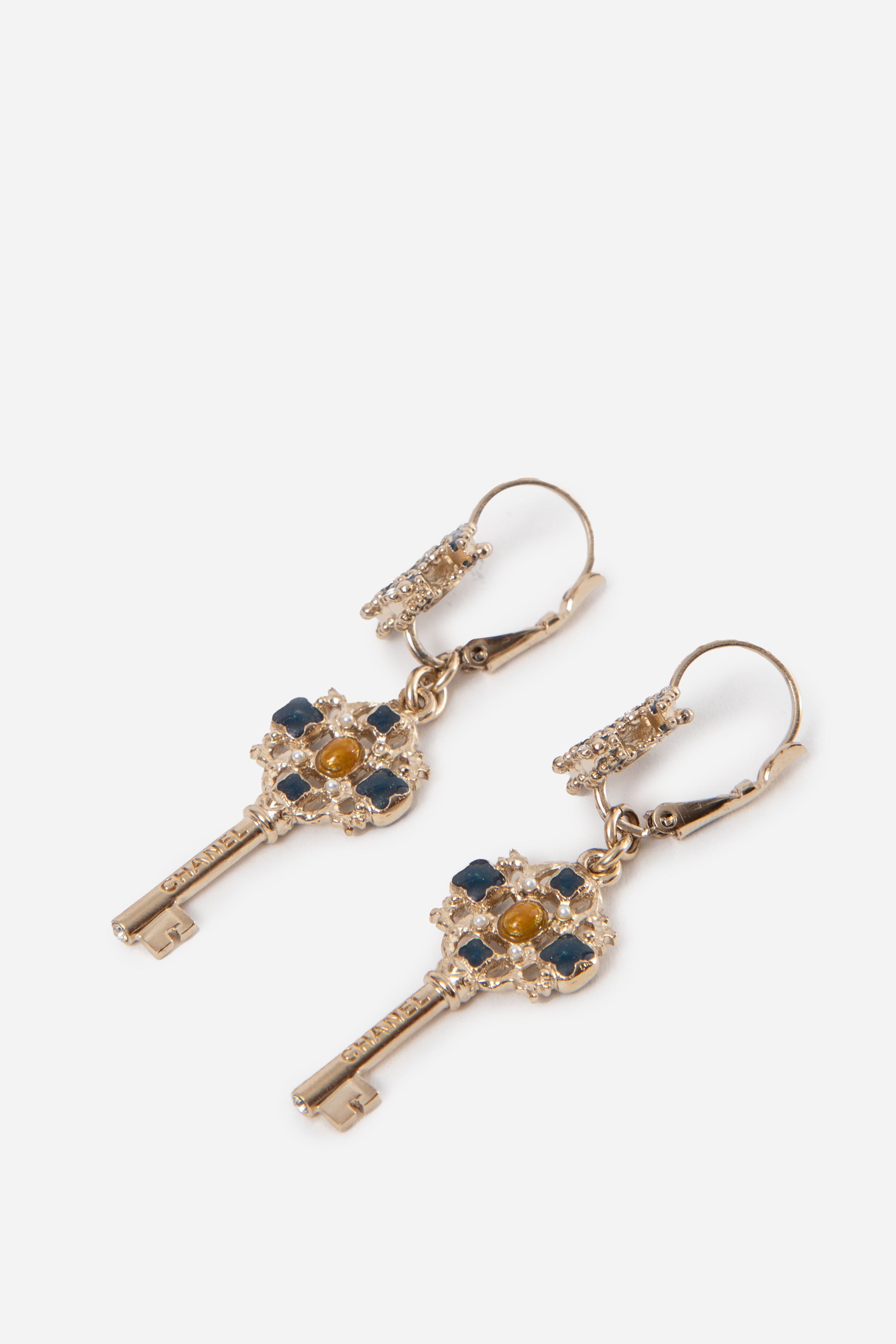 Pre-Owned Chanel 2017 CC Key Crystal Drop Earrings