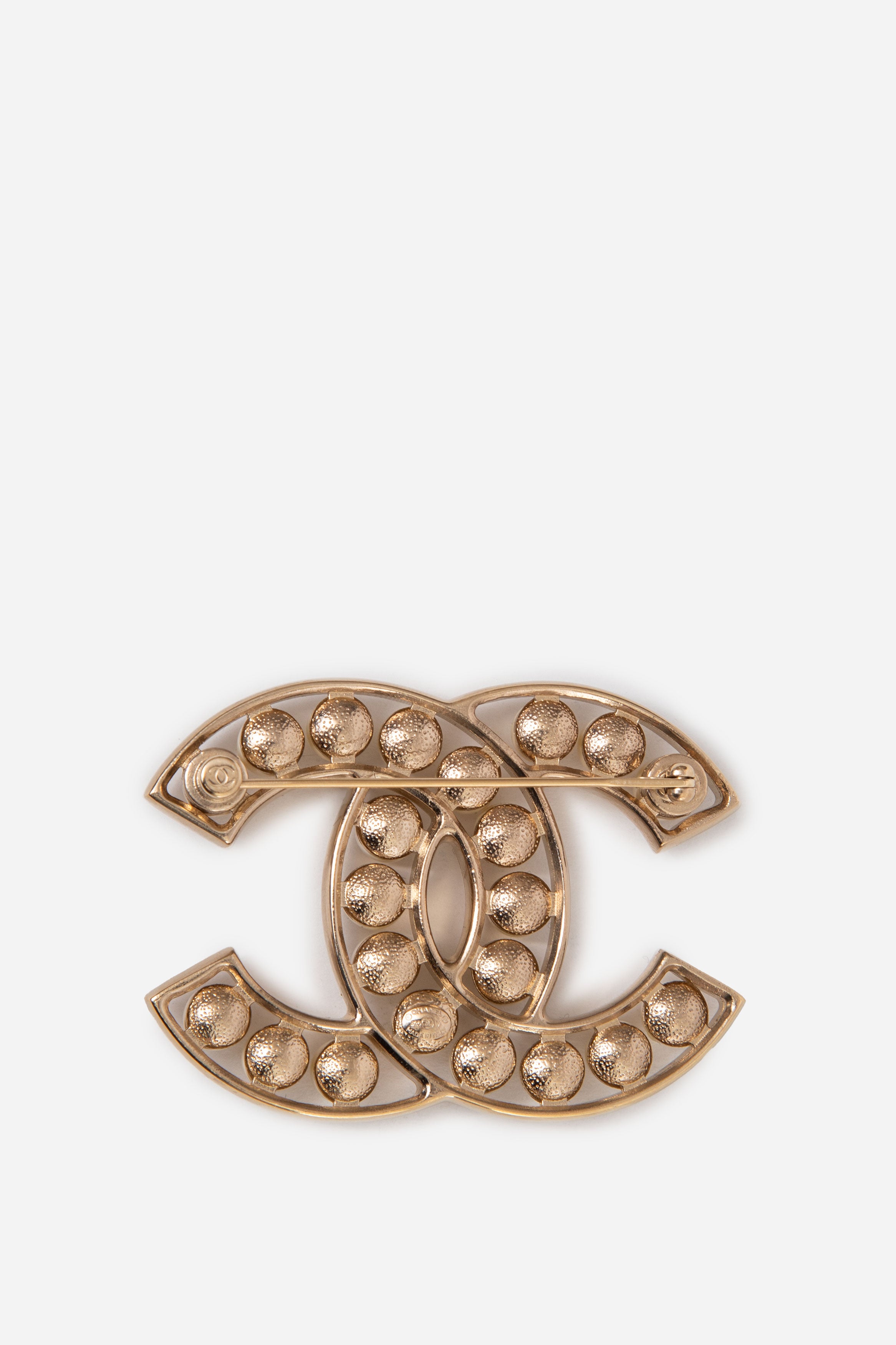 Pre-Owned Chanel 2020 Faux Pearl CC Brooch