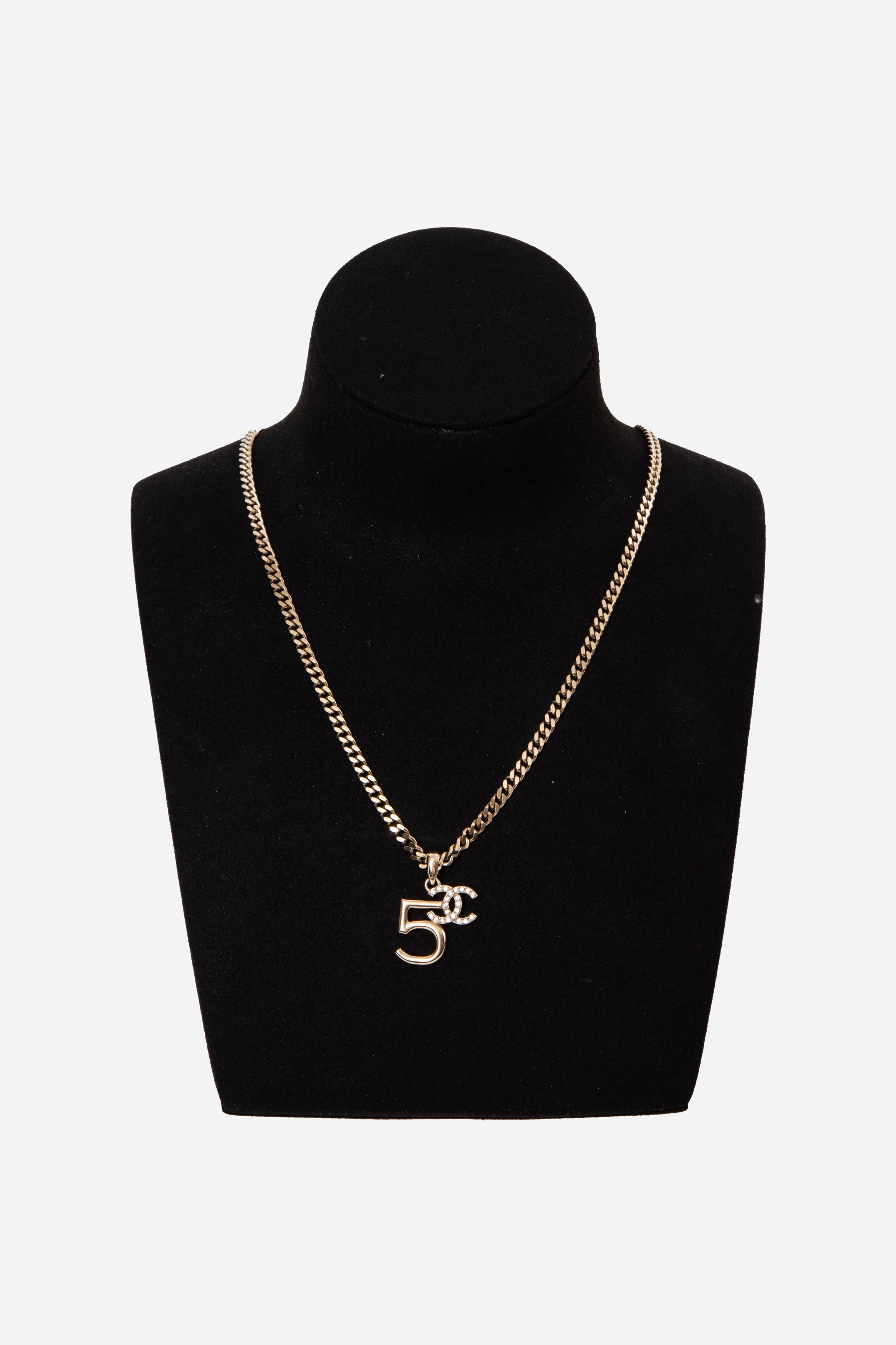 Pre-Owned Chanel 2021 No.5 Crystal CC Logo Pendant Necklace