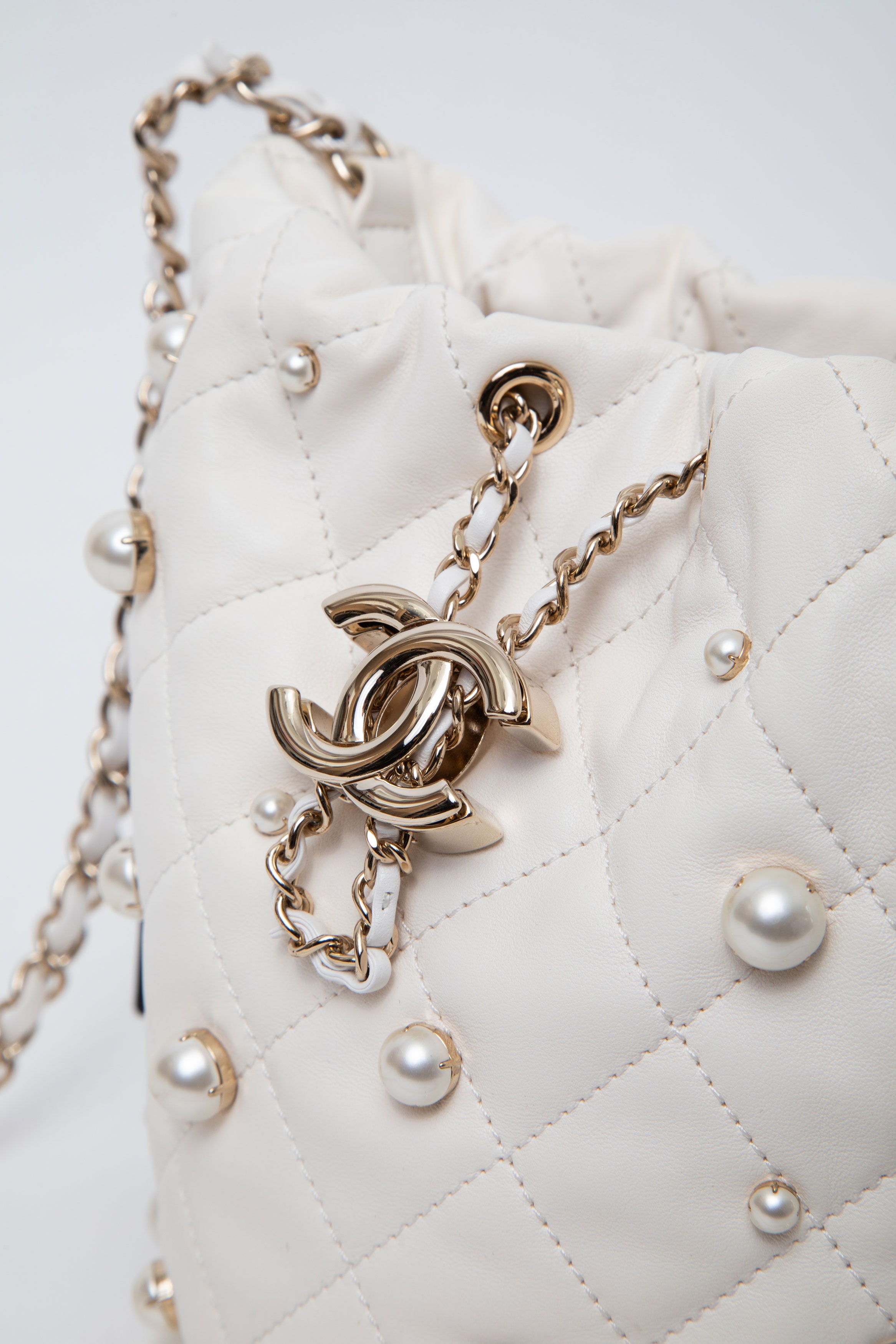Pre-owned Chanel 2021 Lambskin Pearl Drawstring Bag