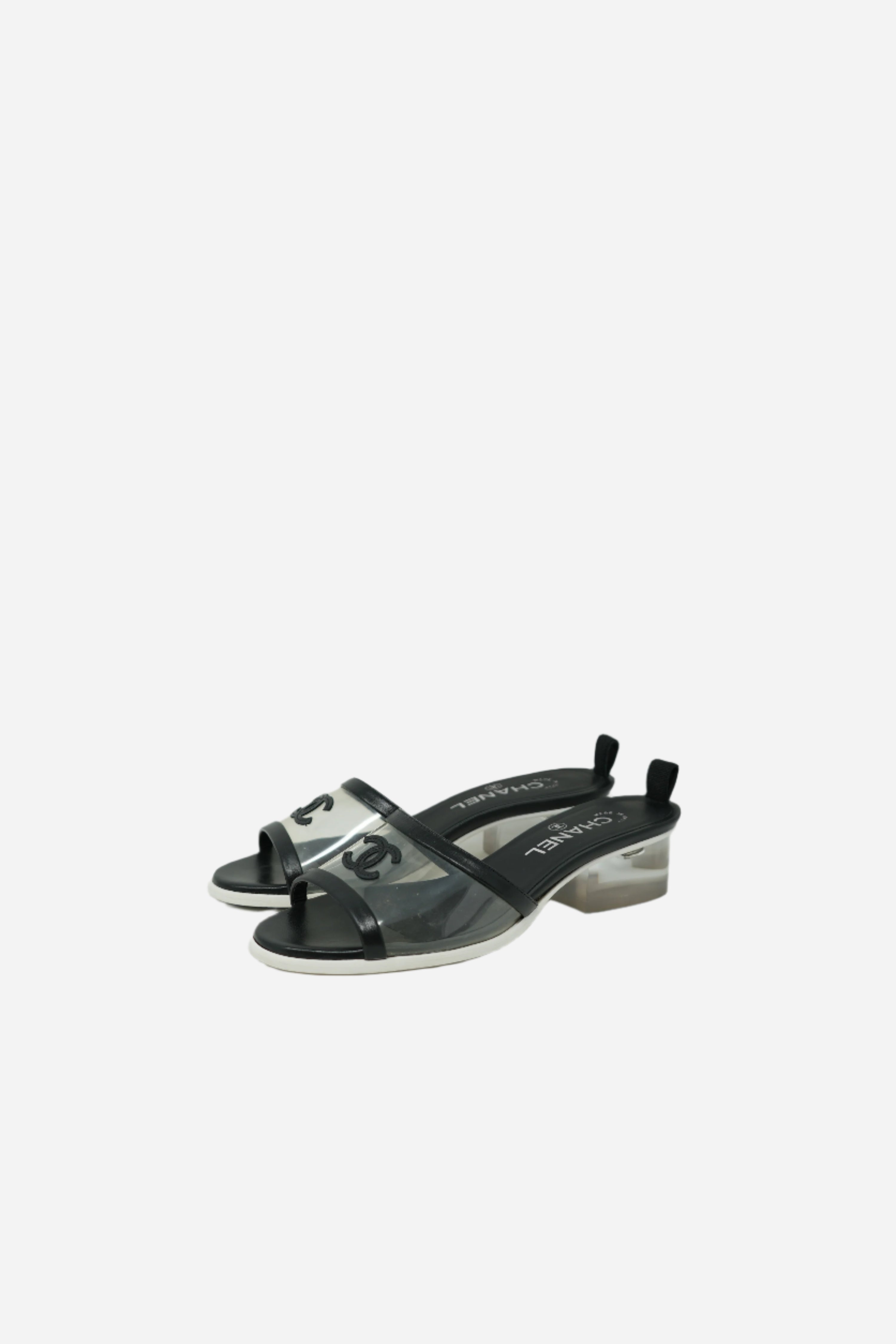 Pre-owned Chanel PVC/Leather Sandals