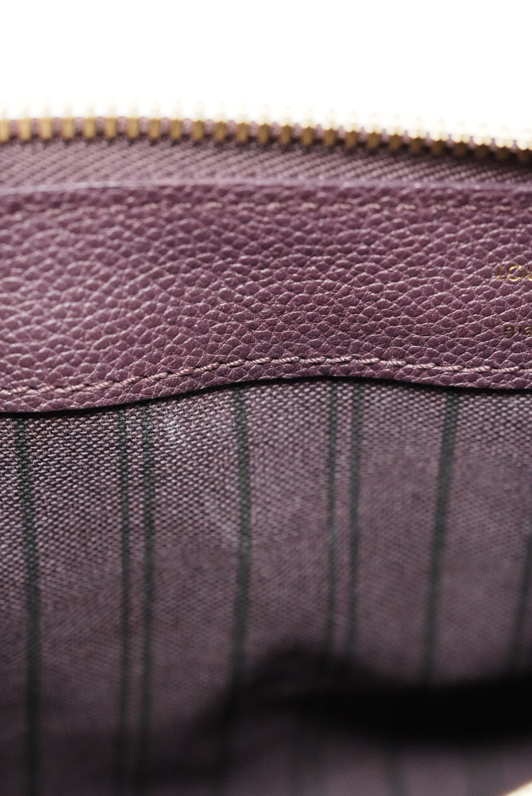 Louis Vuitton monogram empreinte petillante clutch