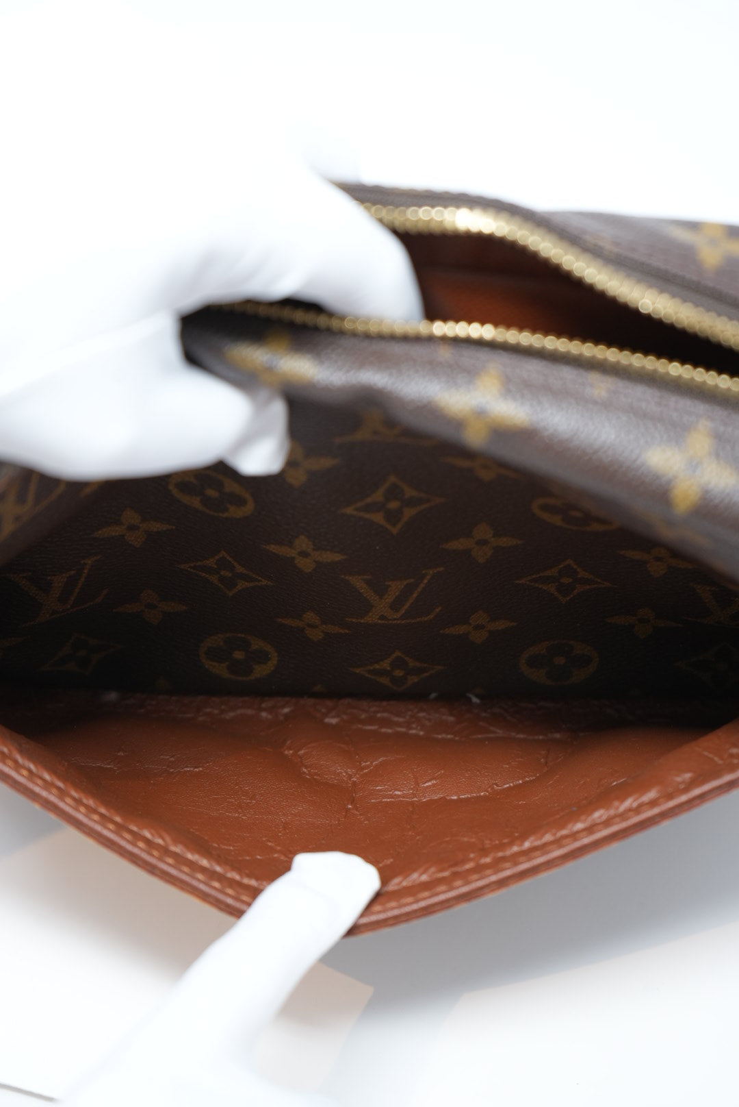 LOUIS VUITTON Nile Shoulder Bag