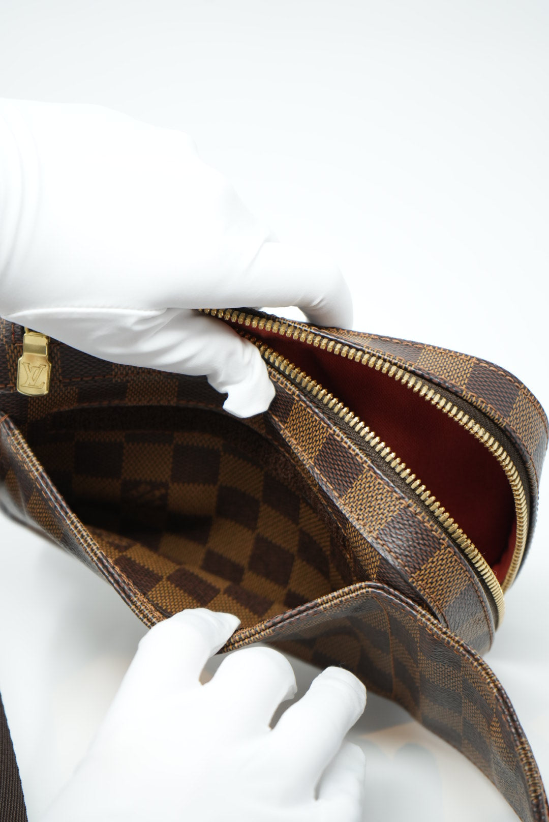 LOUIS VUITTON Damier Crossbody Bag