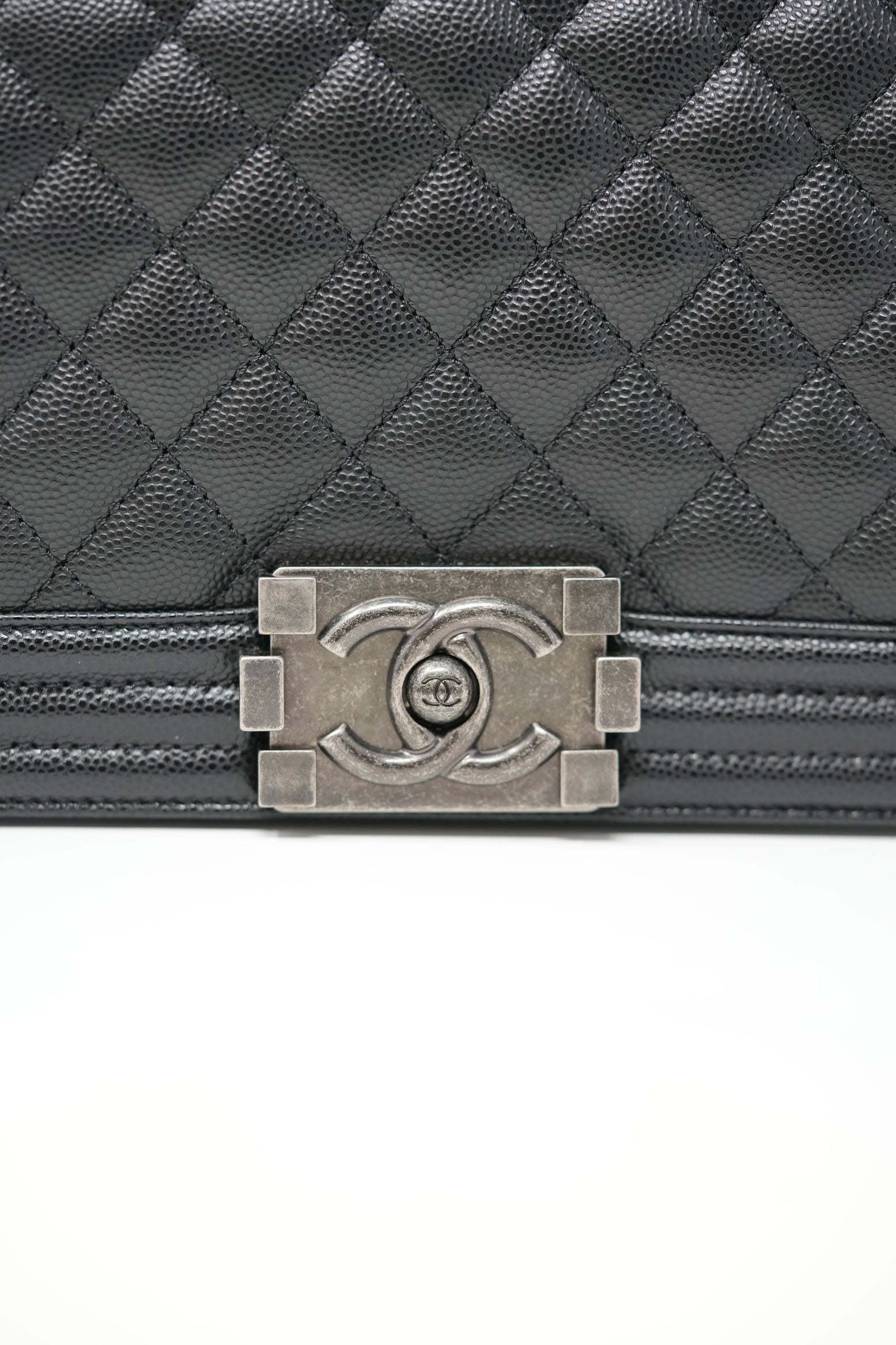 Pre-owned Chanel 2022-2023 Boy Bag Medium BrandNew