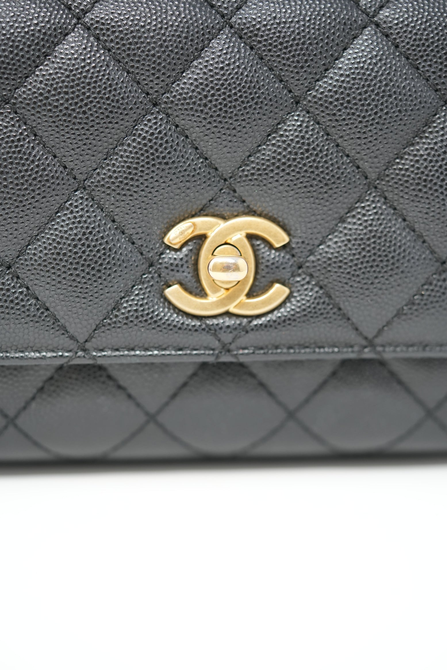 Pre-Owned Chanel Black Caviar Extra Mini Chain Wrapped Coco Handle