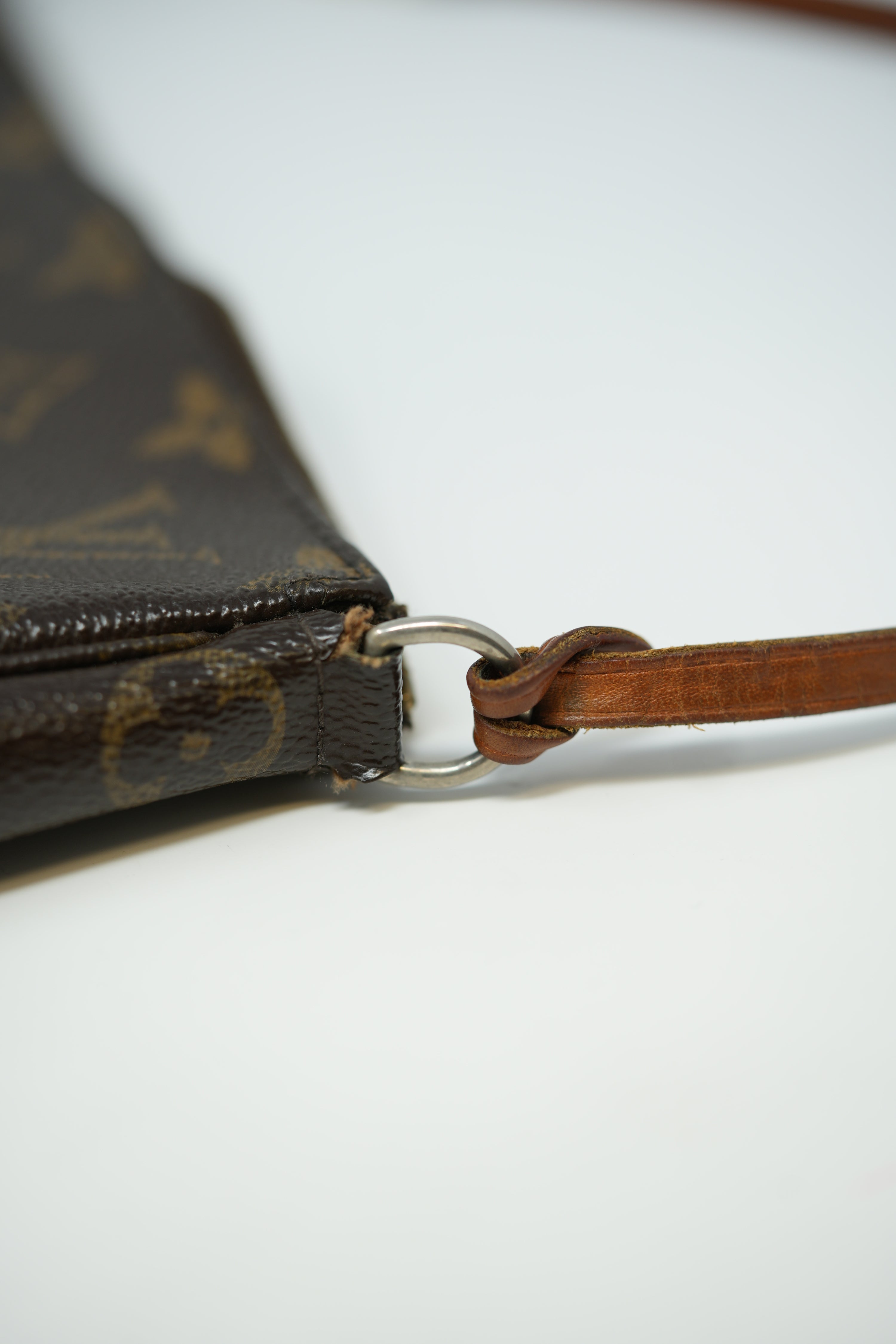 Louis Vuitton Pochette Accessories