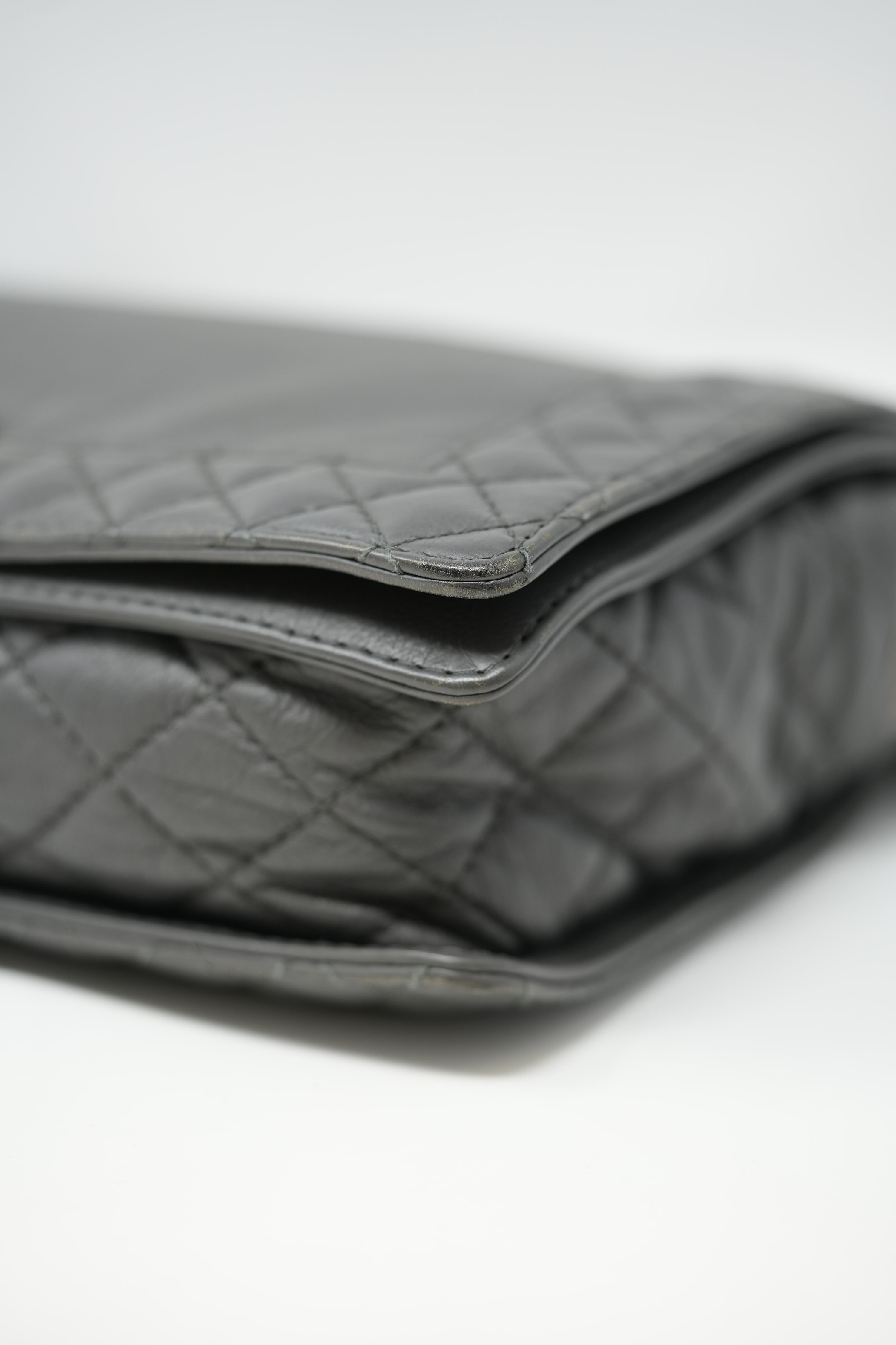 Pre-owned Chanel Medium Reverso Boy Calf