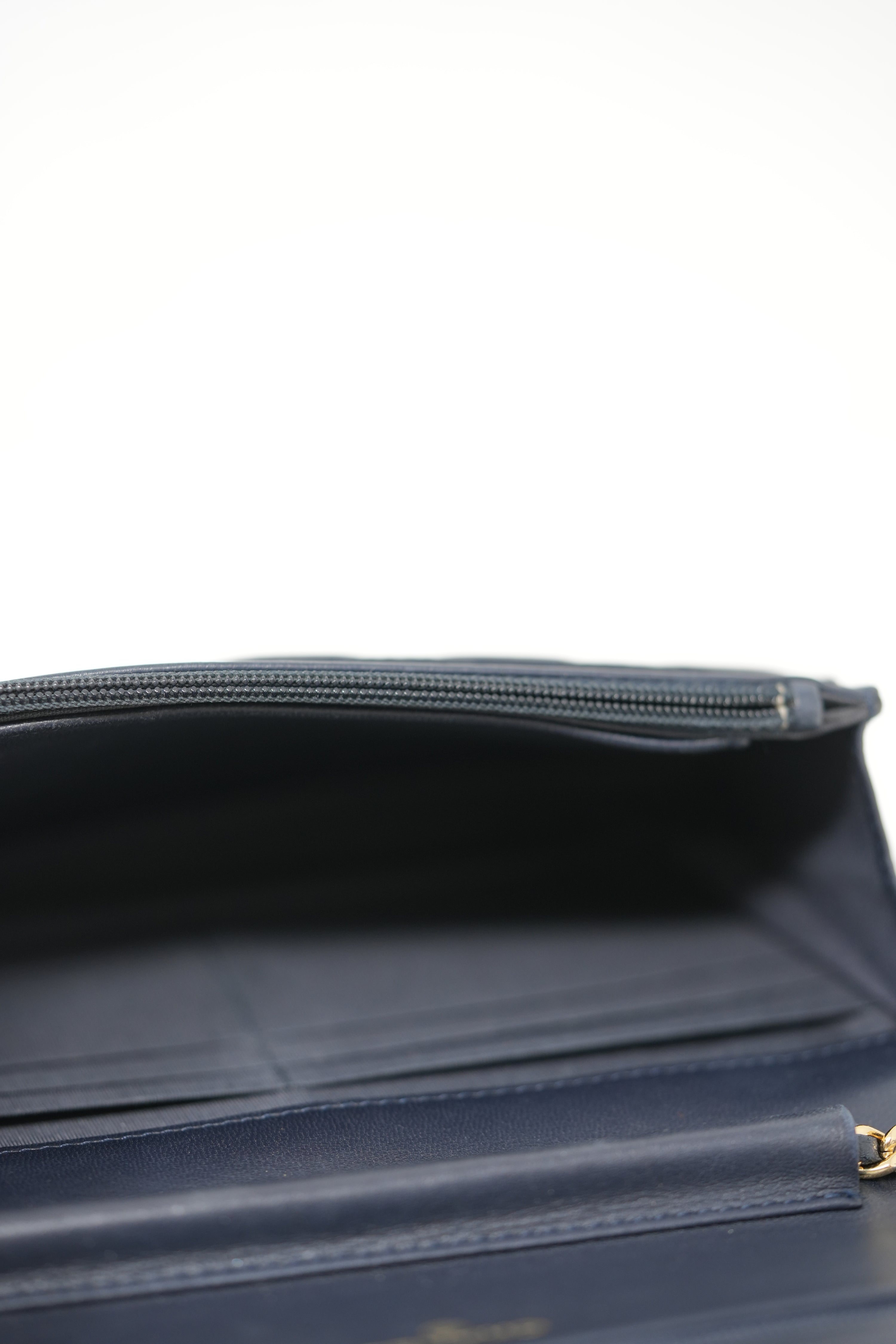 Pre-owned Chanel Boy Wallet On Chain Navy - Refurblished