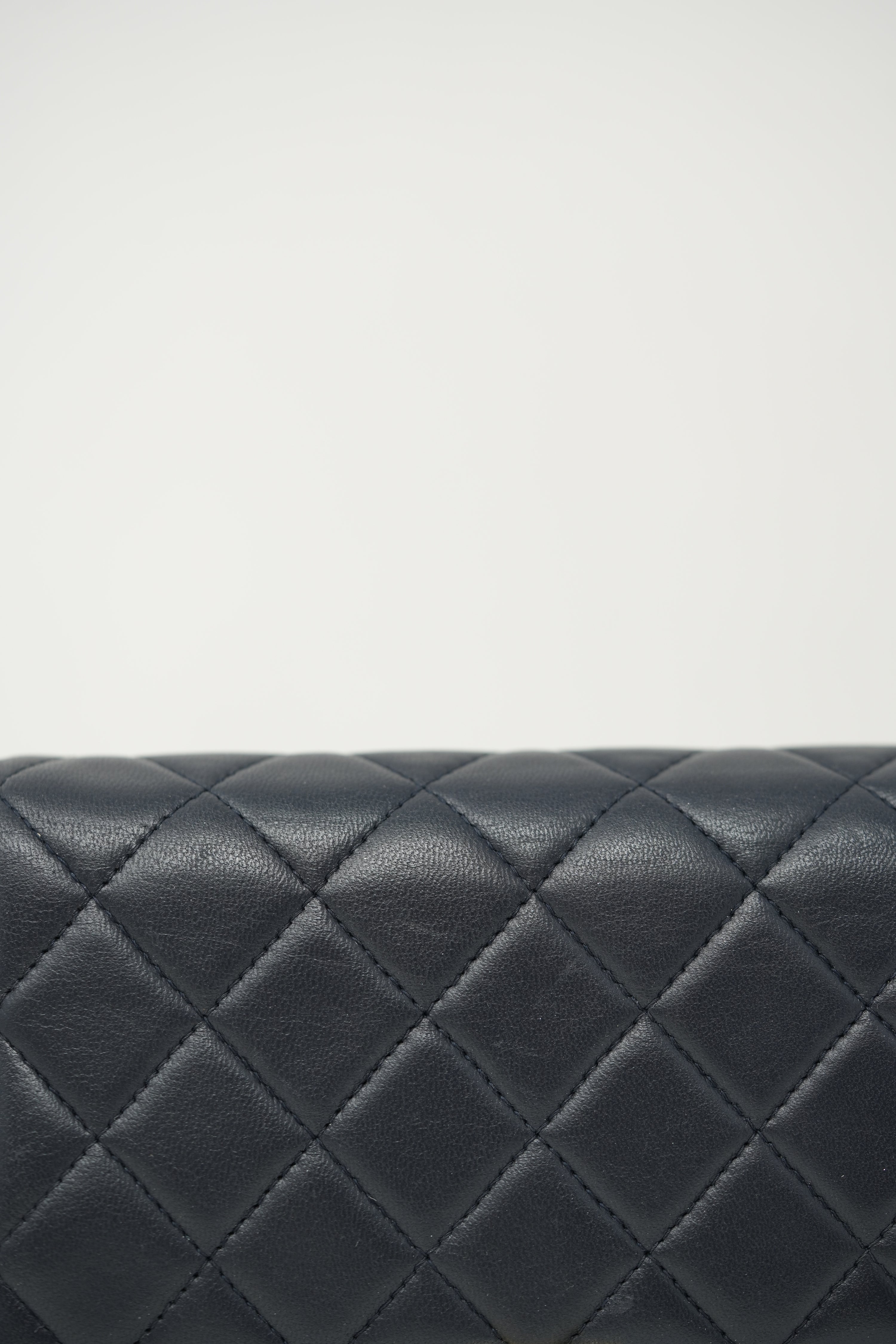 Pre-owned Chanel Boy Wallet On Chain Navy - Refurblished