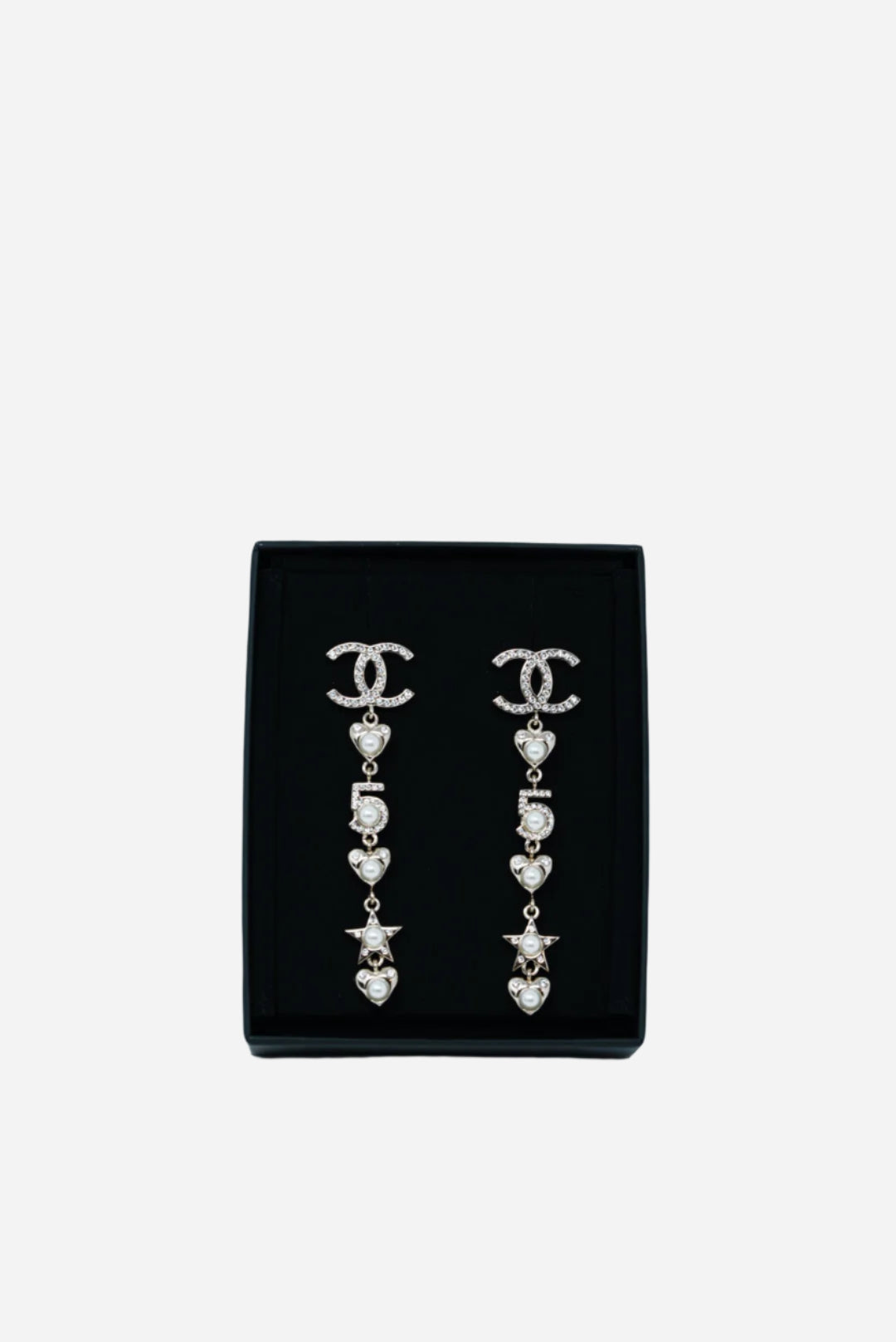 Pre-Owned Chanel Heart/Star No.5 Faux Pearl drop 2019