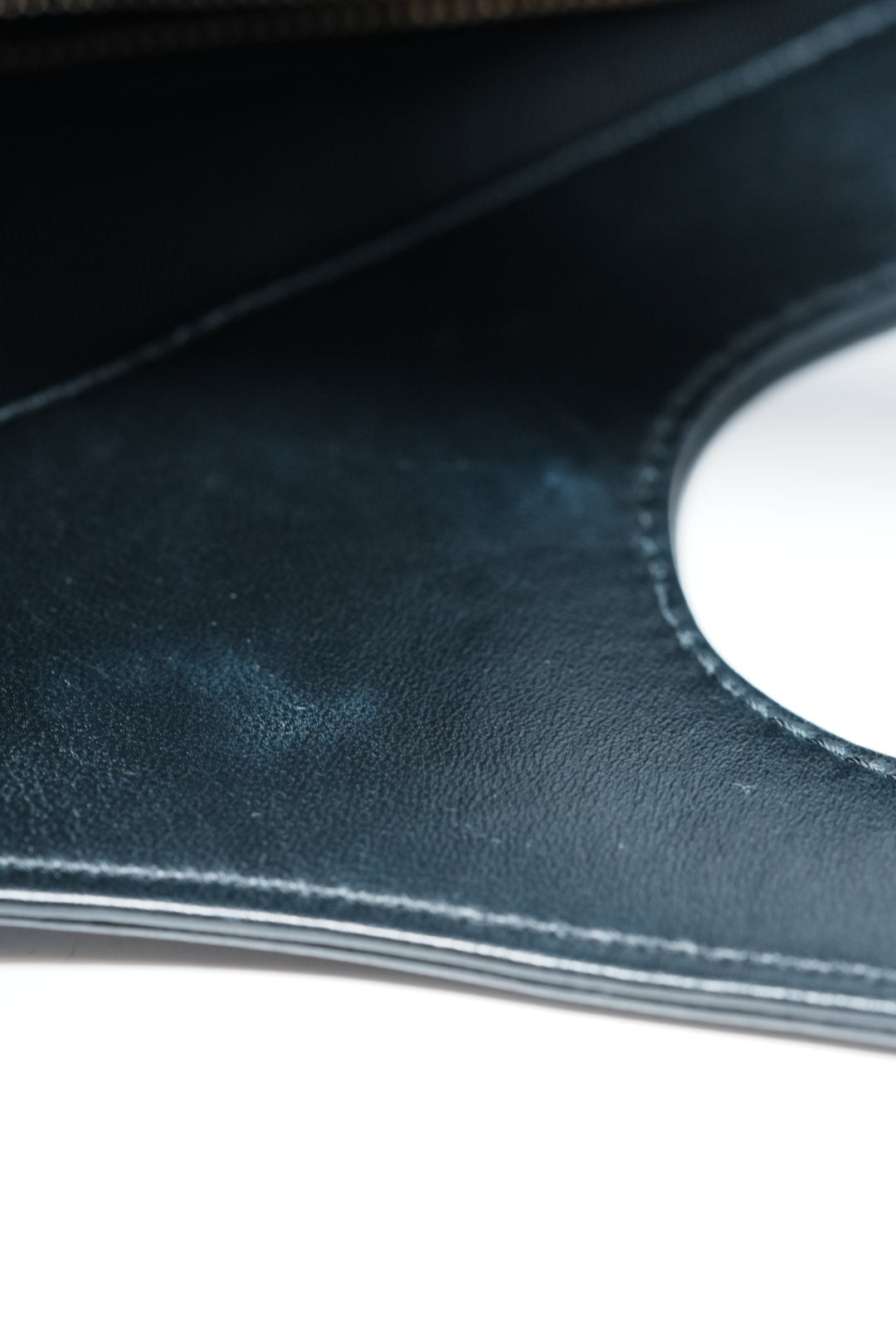 Pre-Owned Chanel Shiny Aged Calfskin Quilted Large 31 bag