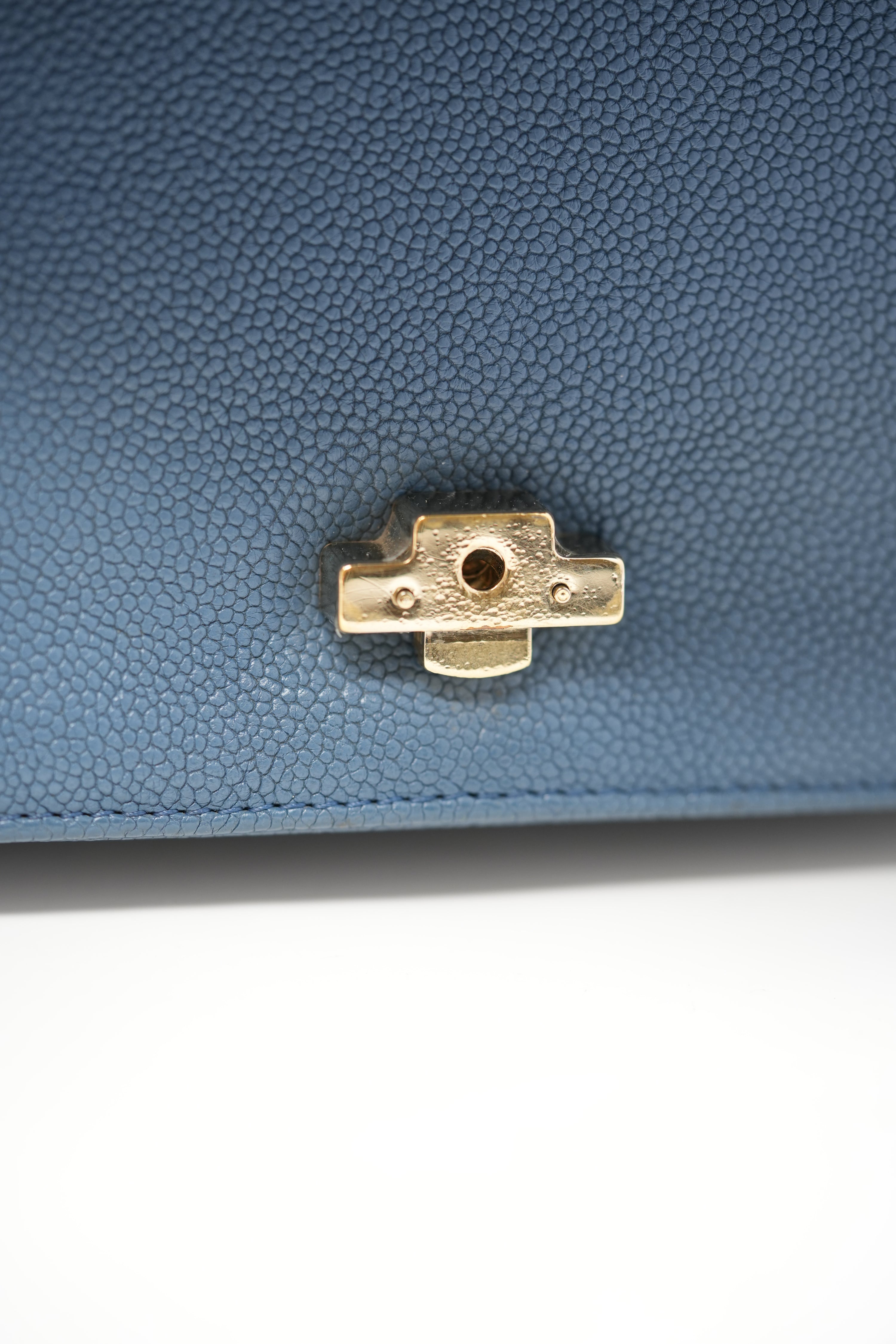 Pre-Owned Chanel Cuba Top Handle Flap Bag