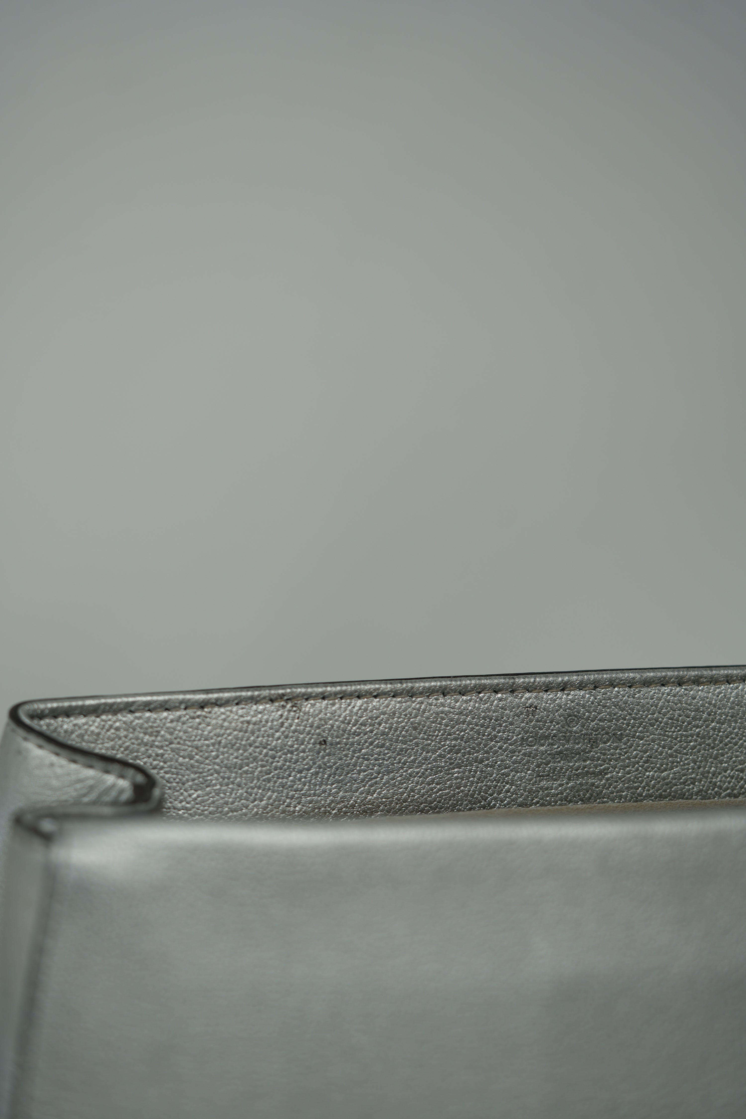 Louis Vuitton Leather Very Chain Bag
