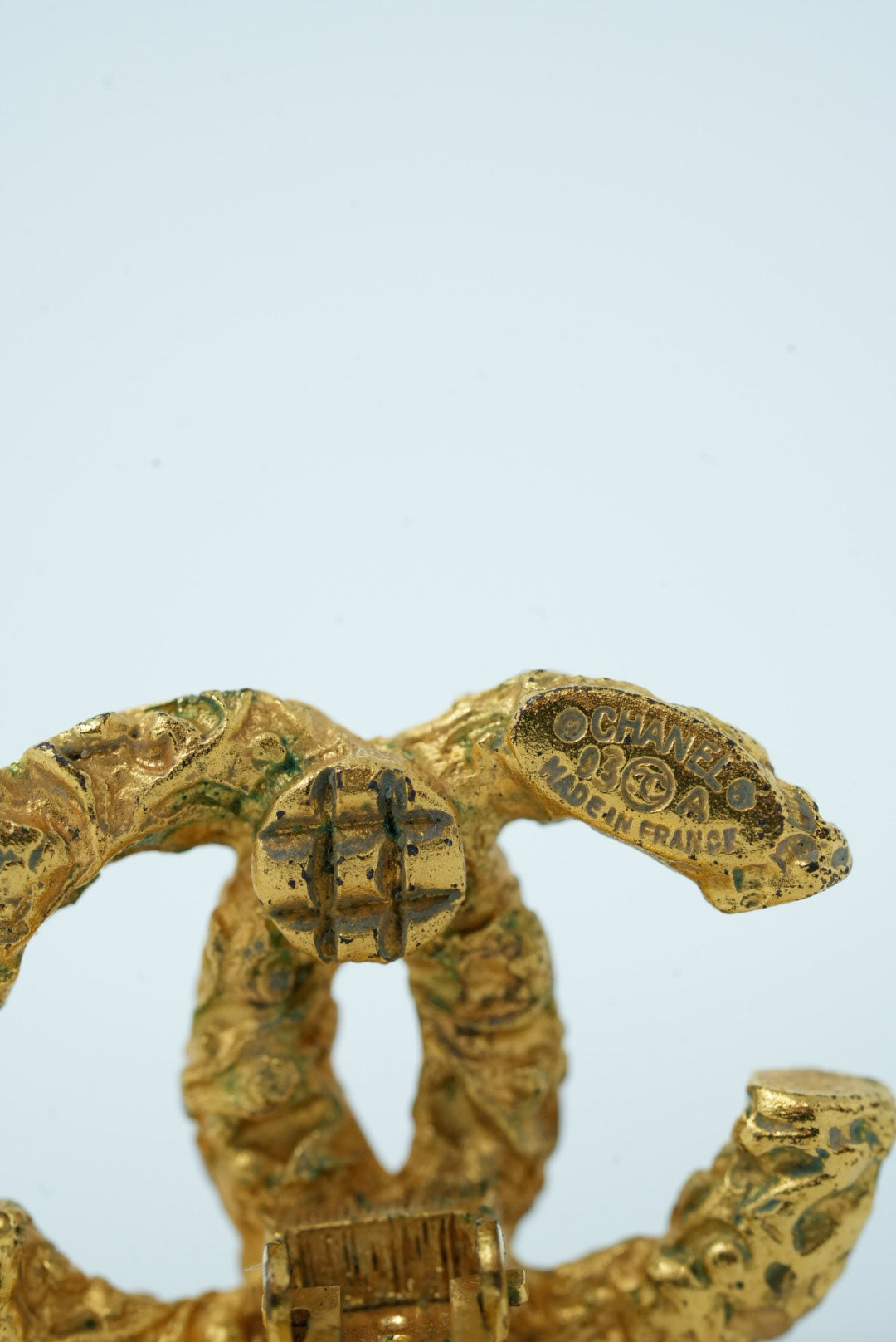 Pre-Owned Chanel 1993 Florentine CC Earrings