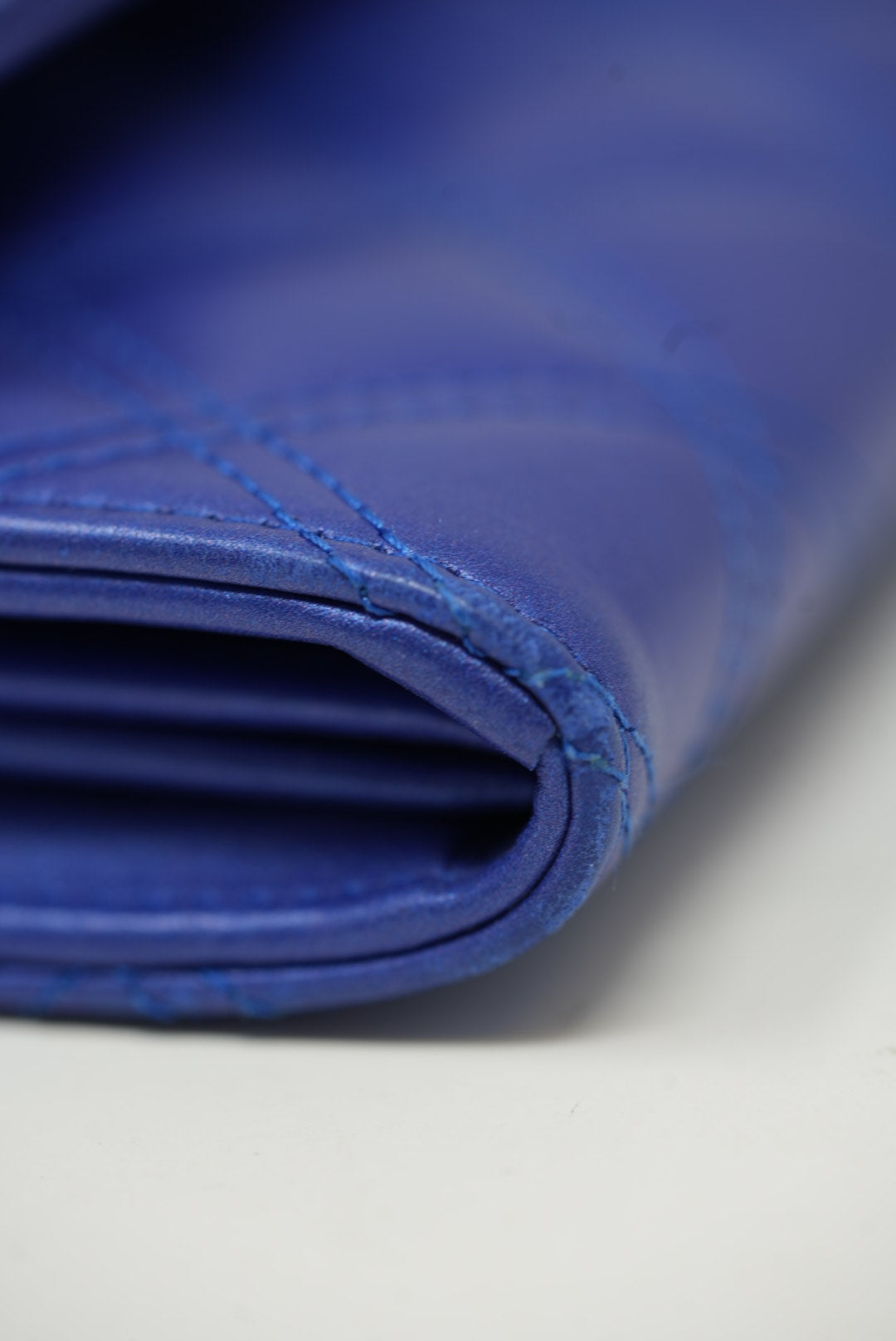 Pre-Owned Chanel Blue Lambskin Long Wallet