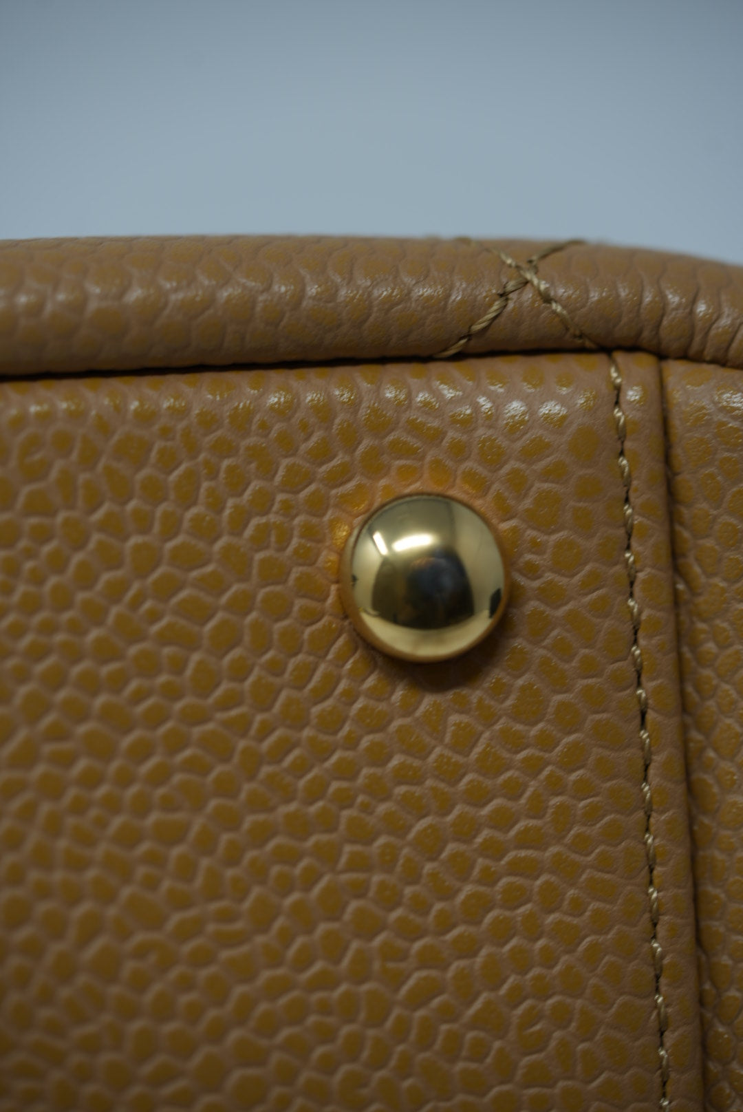 Pre-Owned Chanel Caviar Petit Timeless Tote Bag