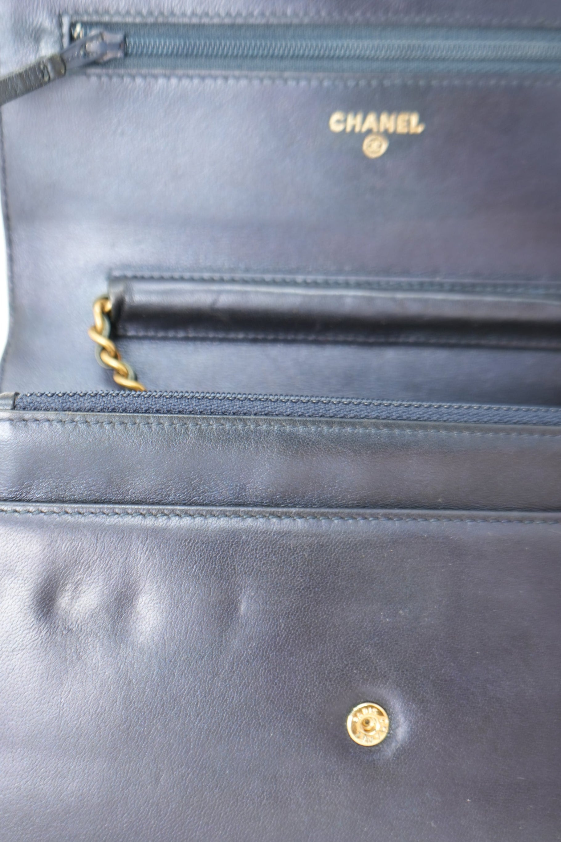 Pre-Owned Chanel Lambskin Boy Wallet On Chain Navy
