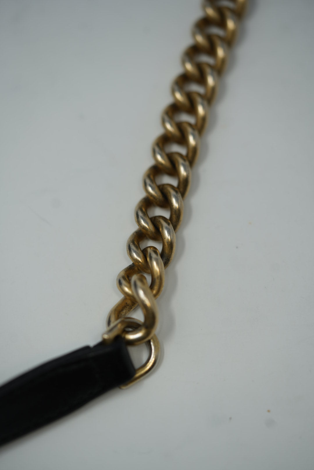 Pre-Owned Chanel Chevron Top Handle Lambskin