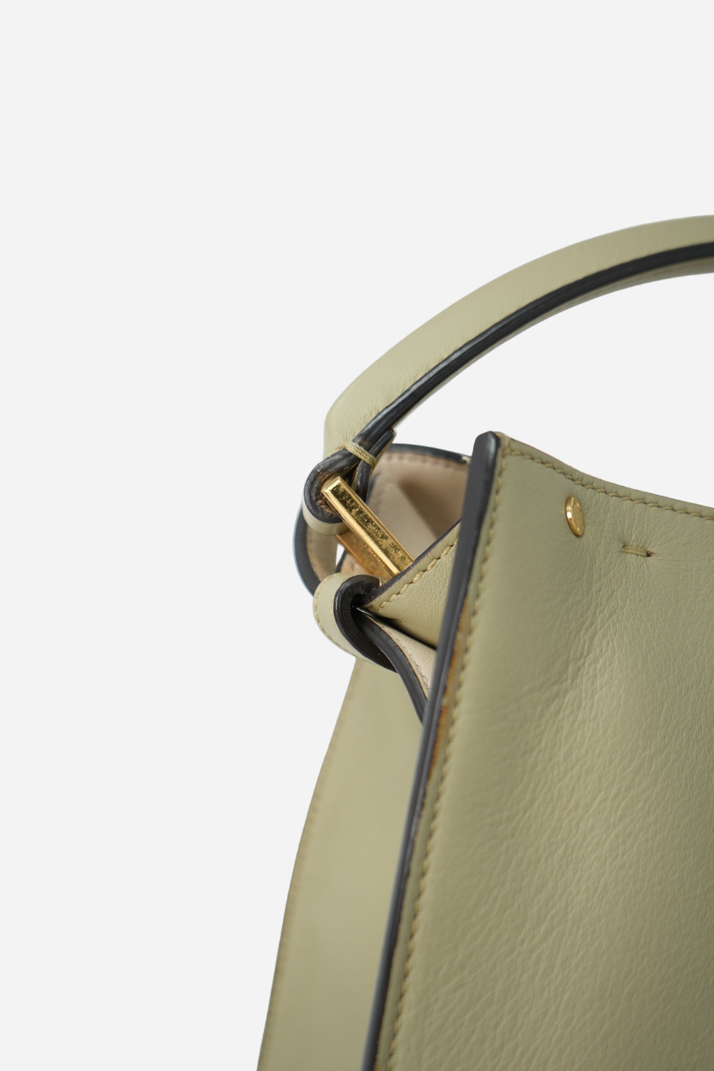 Fendi Vitello Seta Medium Peekaboo X-Lite Mandorlo