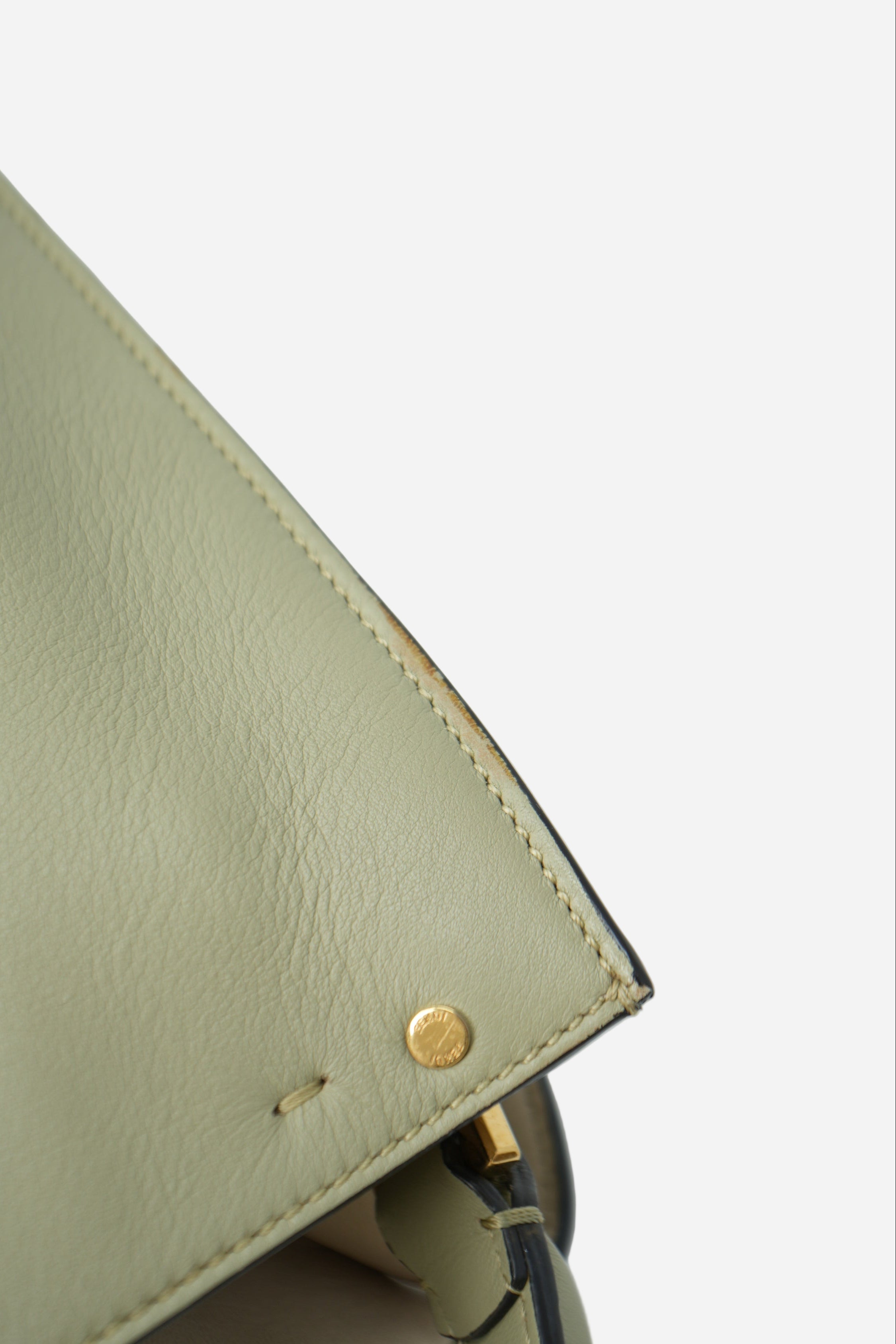 Fendi Vitello Seta Medium Peekaboo X-Lite Mandorlo