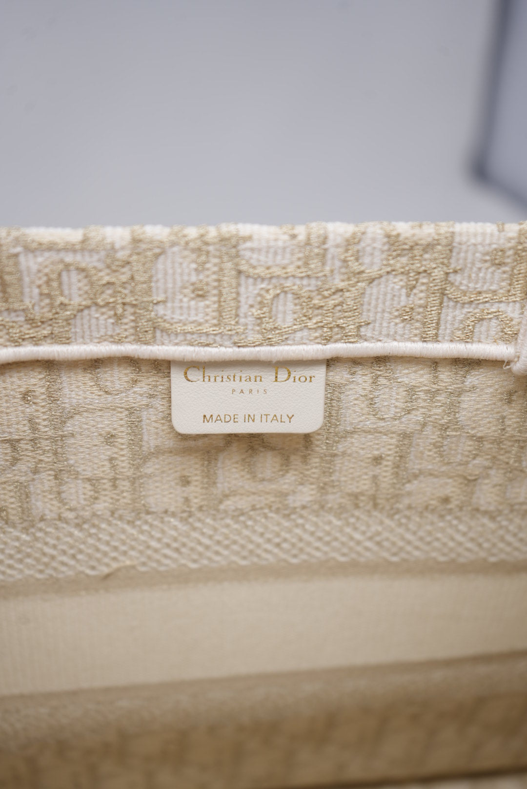 Dior Medium Dior Book Tote W/entrupy 2021