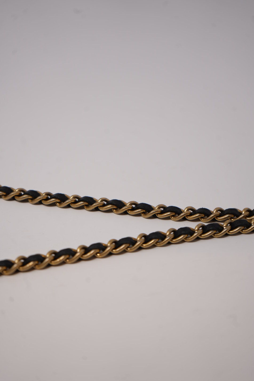 Pre-Owned CHANEL Lambskin Boy Wallet On Chain 2014-2015