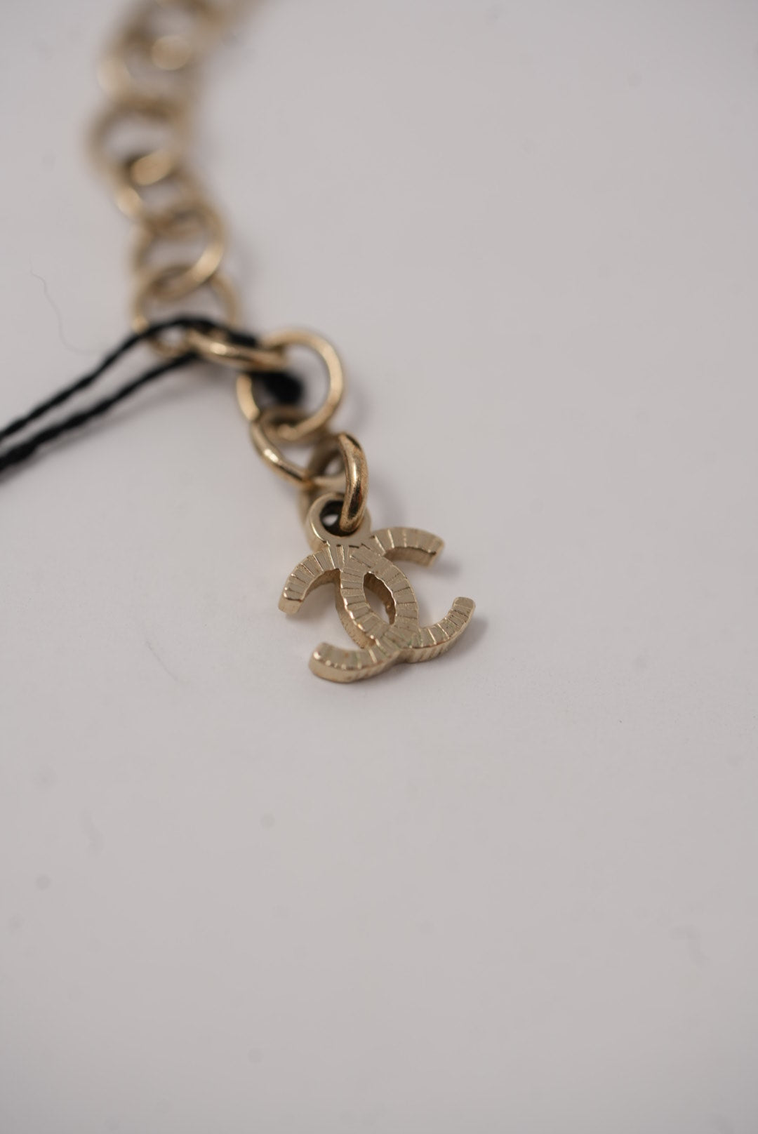 Pre-Owned CHANEL RHINESTONE PERFUME NECKLACE 2021