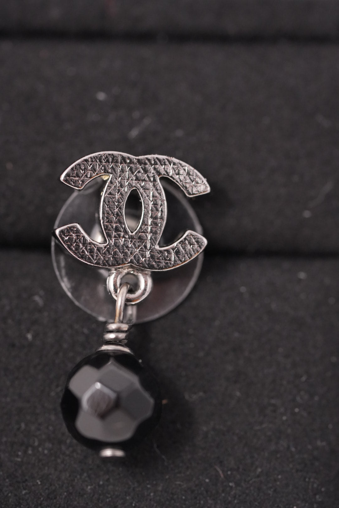 Pre-Owned Chanel CC drop Earrings 2009