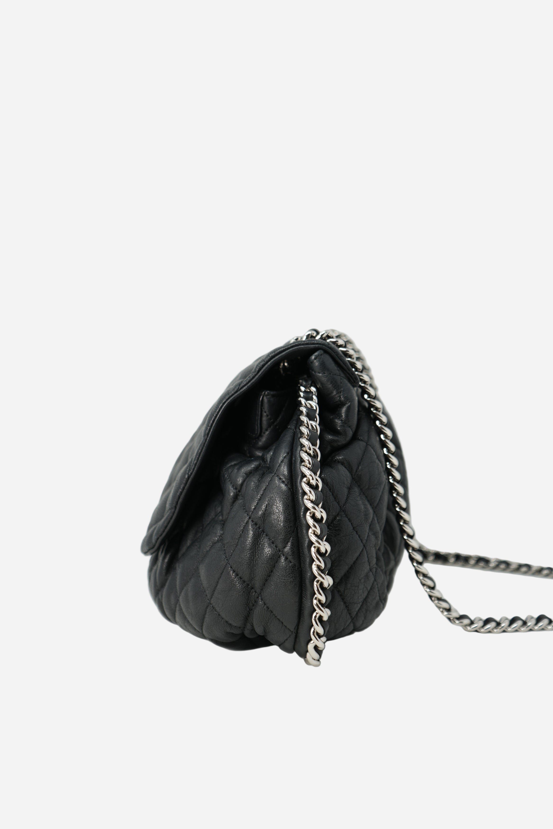 Pre-Owned Chanel Washed Lambskin Quilted Large Chain Around Bag Black