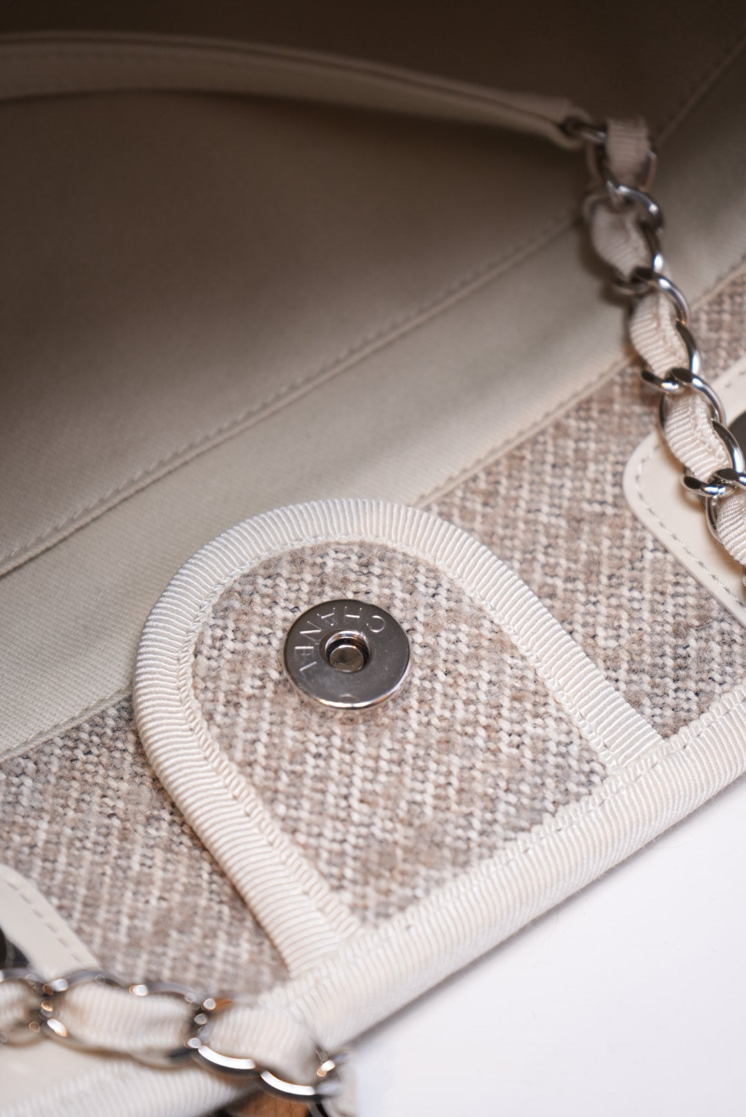 Pre-Owned Chanel Deauville Tote Bag Canvas 2023