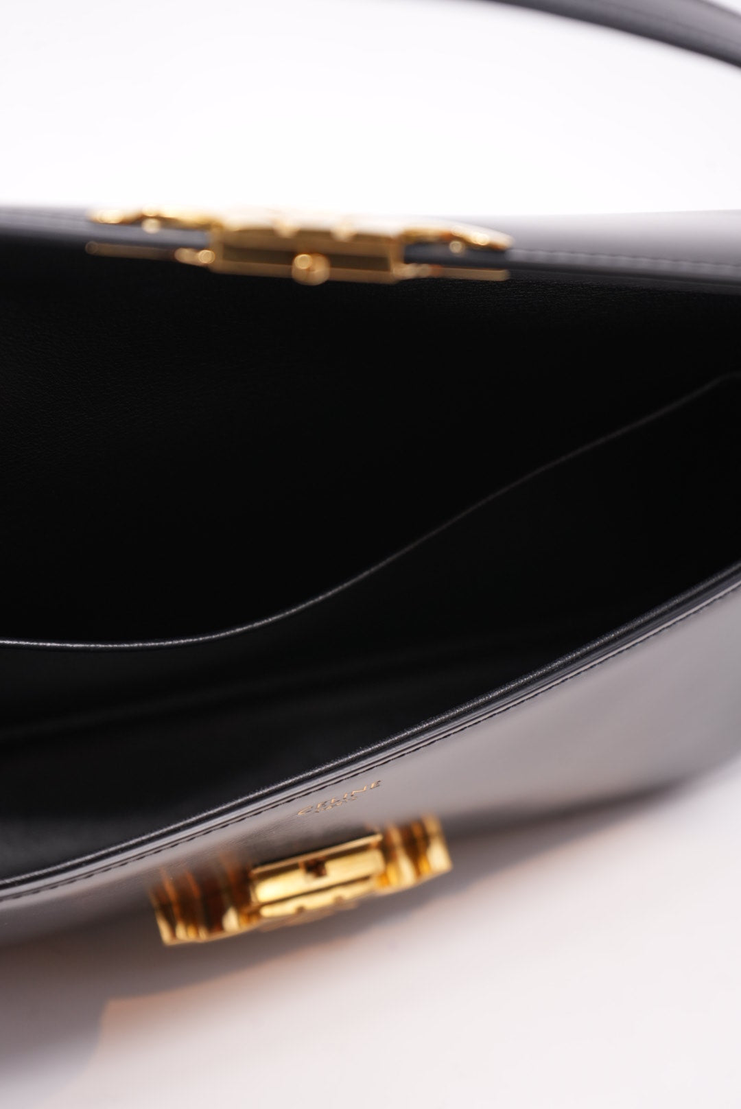 Celine SHOULDER BAG CLAUDE CALFSKIN BLACK