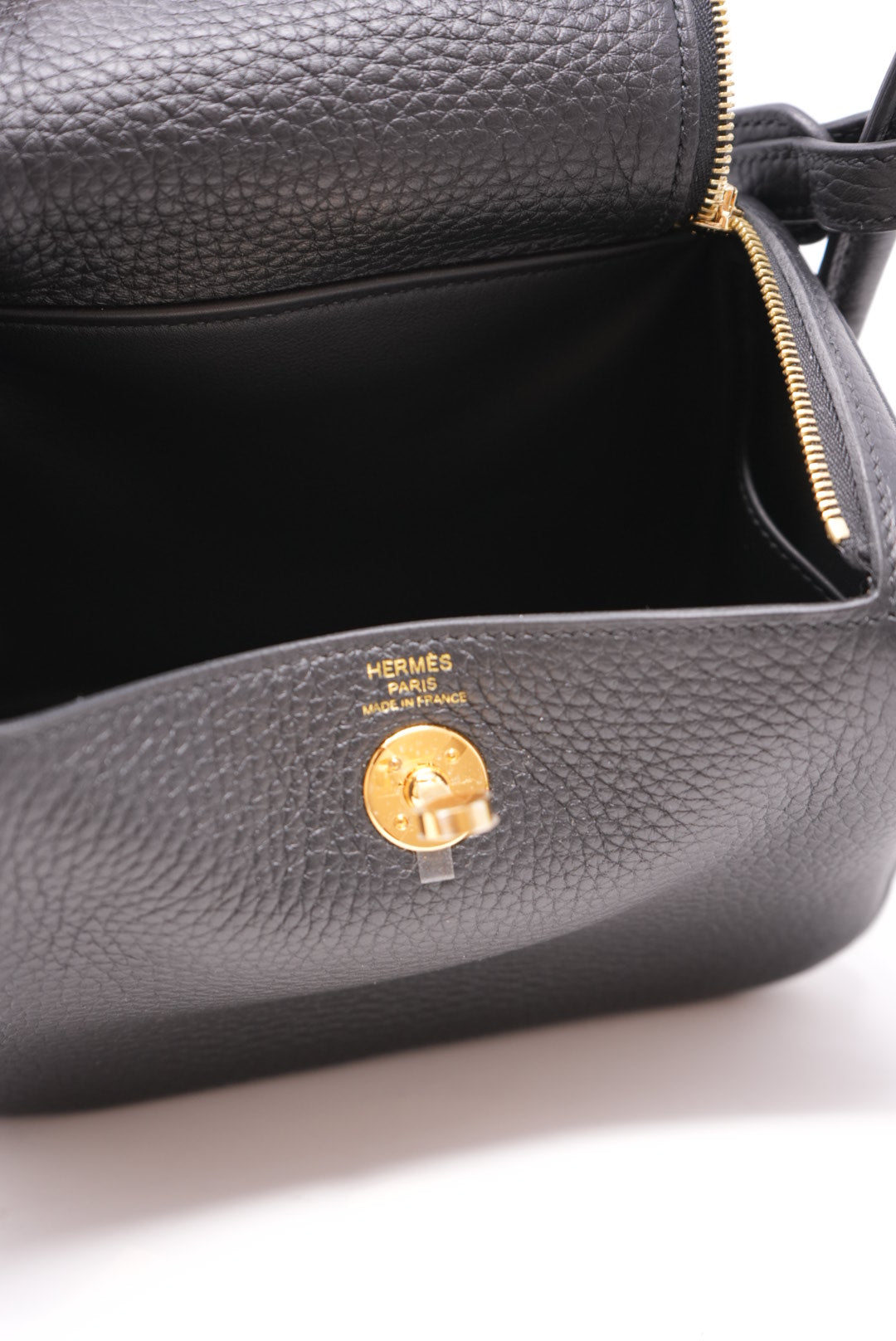 HERMES Taurillon Clemence Mini Lindy