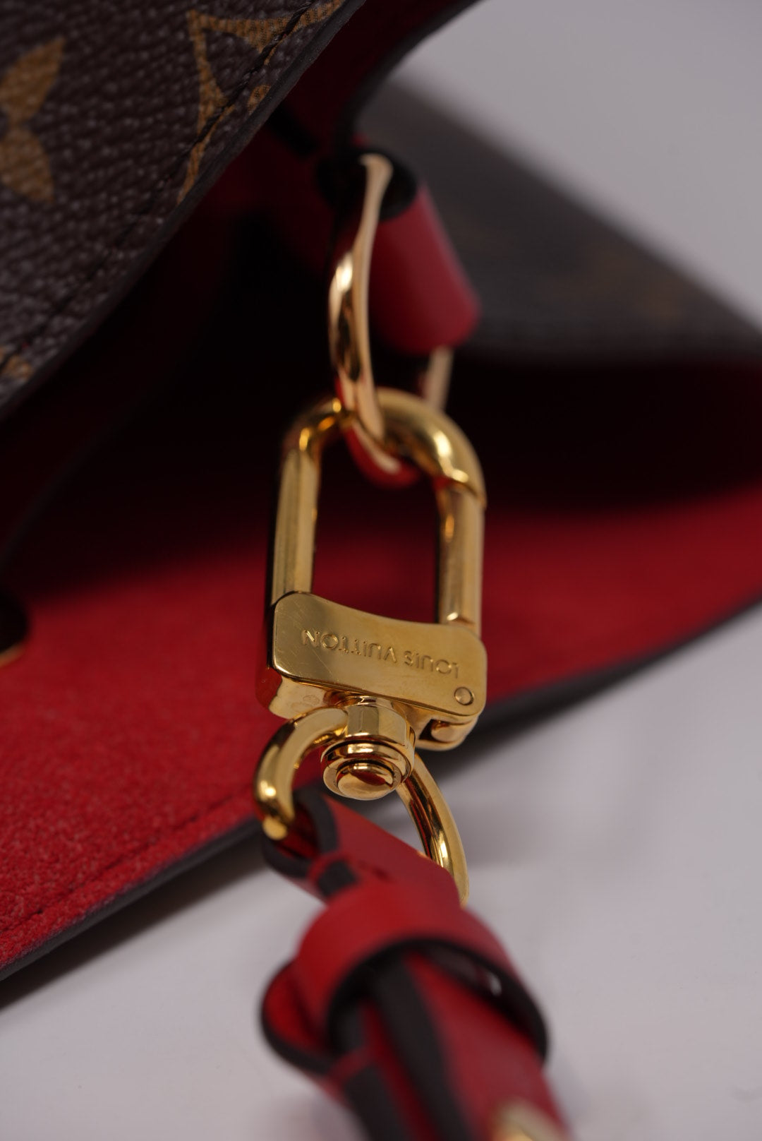 Louis Vuitton Monogram Canvas NeoNoe Hobo Bag