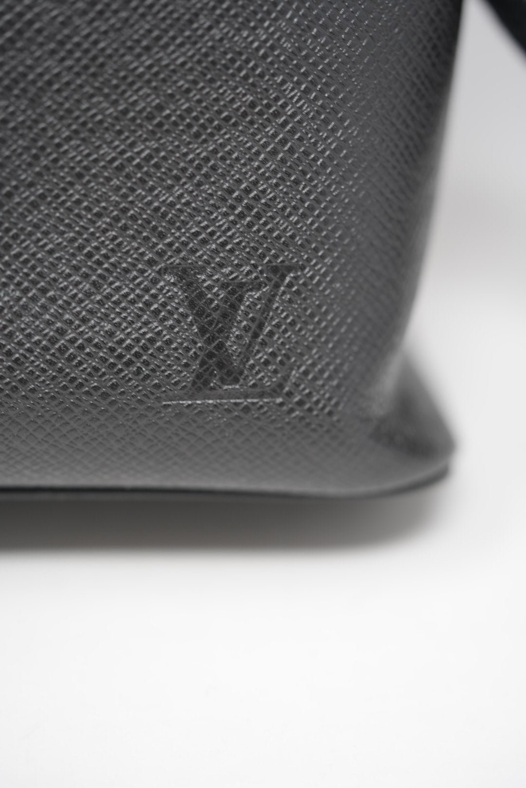 Louis Vuitton Anton Messenger Bag Black 2018