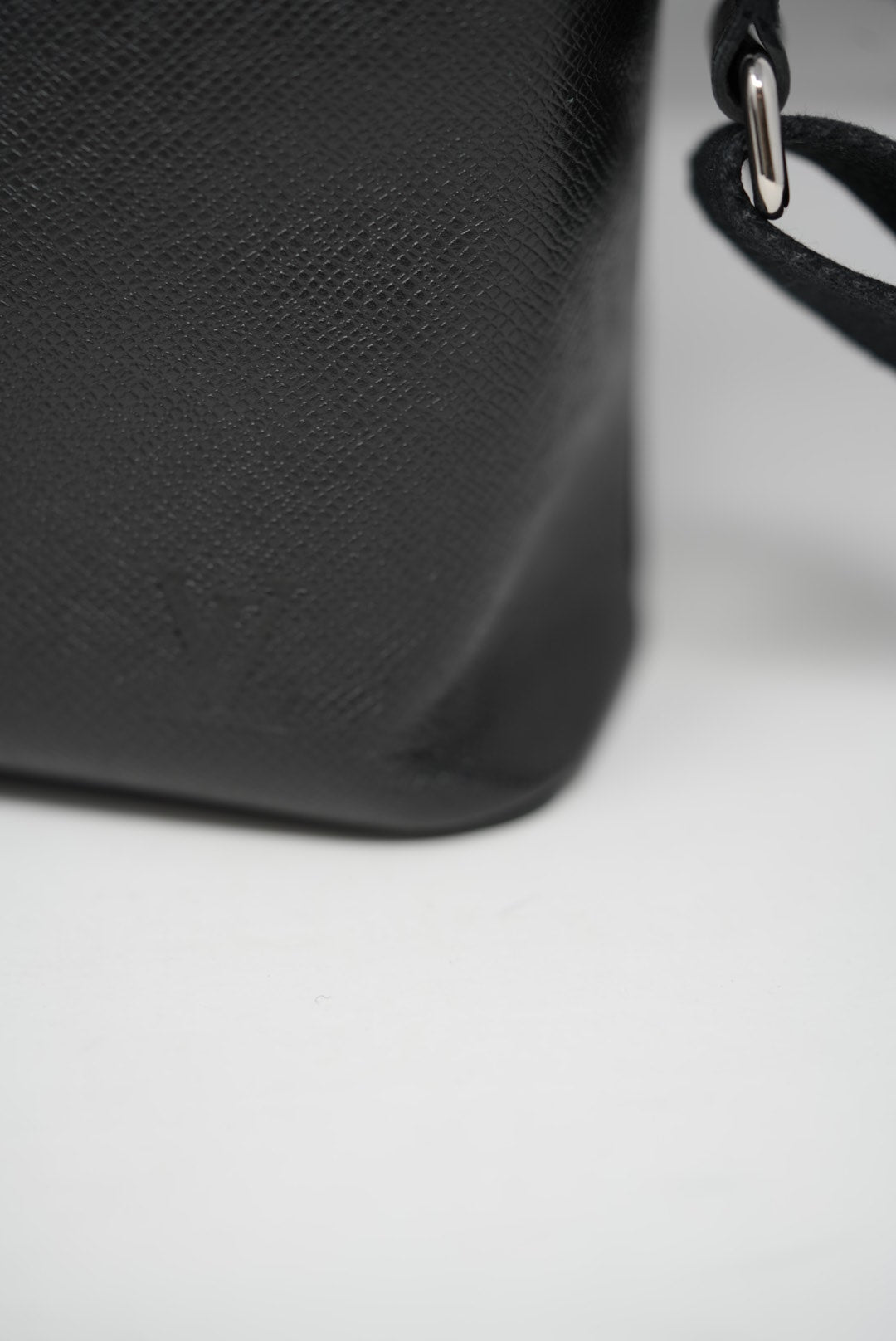 Louis Vuitton Anton Messenger Bag Black 2018