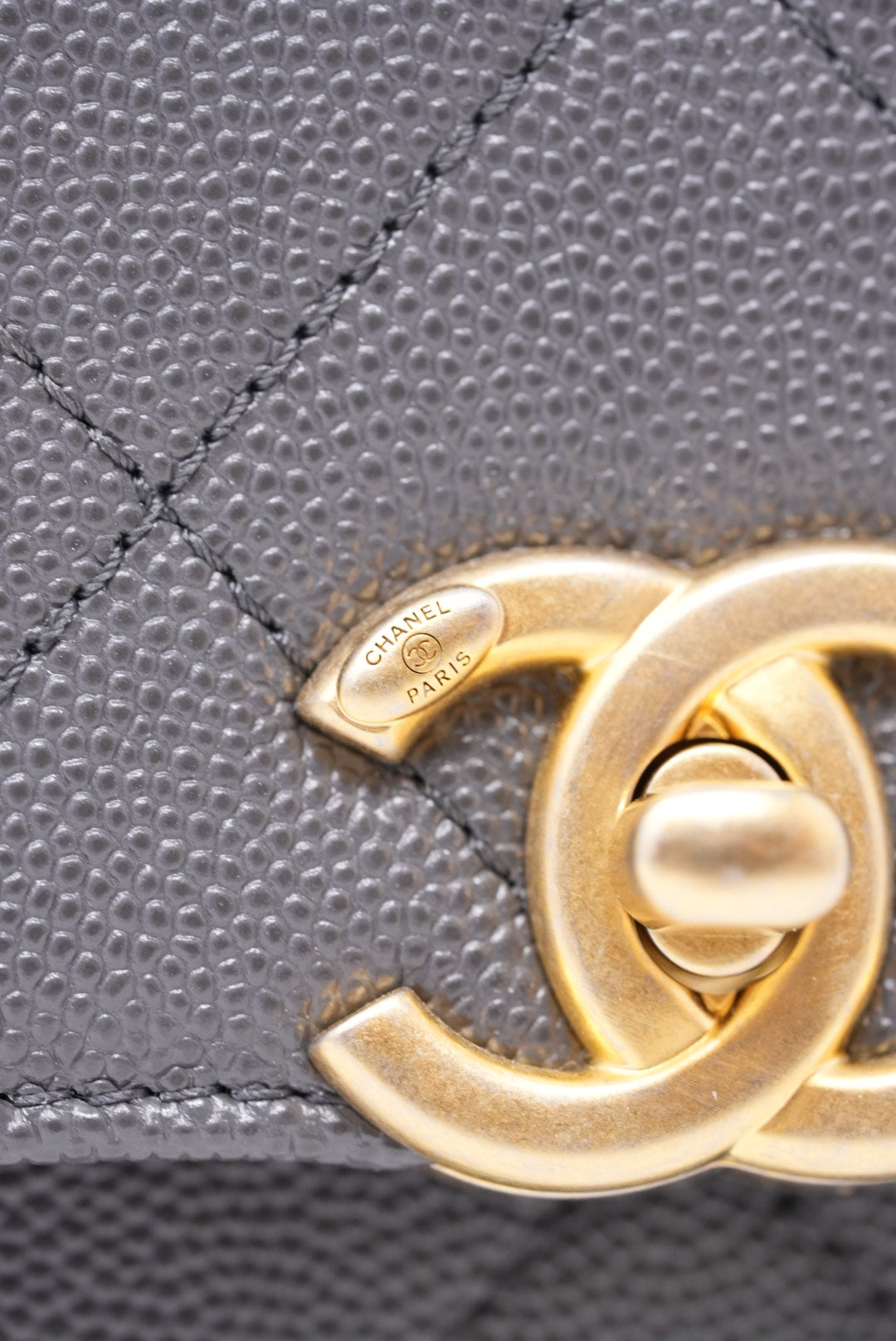 Pre-Owned Chanel Caviar Quilted Small Flap Bag