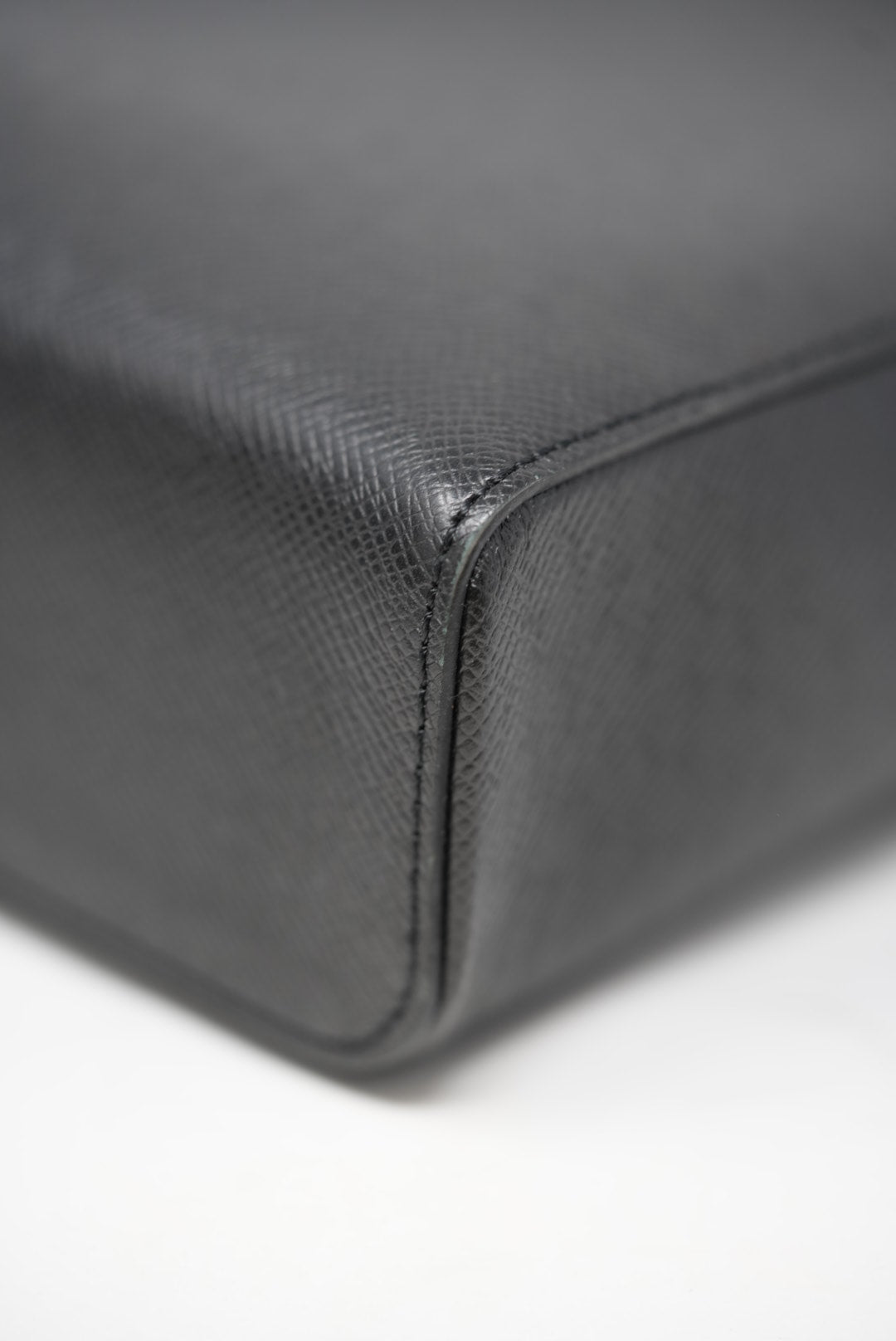 Louis Vuitton Anton Messenger Bag Black 2018