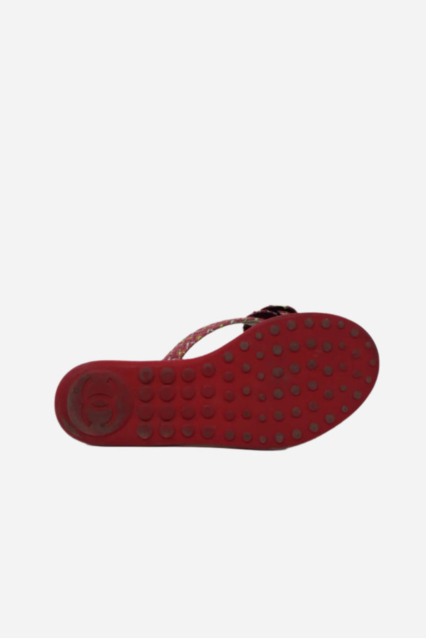 Pre-Owned Chanel Tweed Camellia Flip Sandals Size 37.5