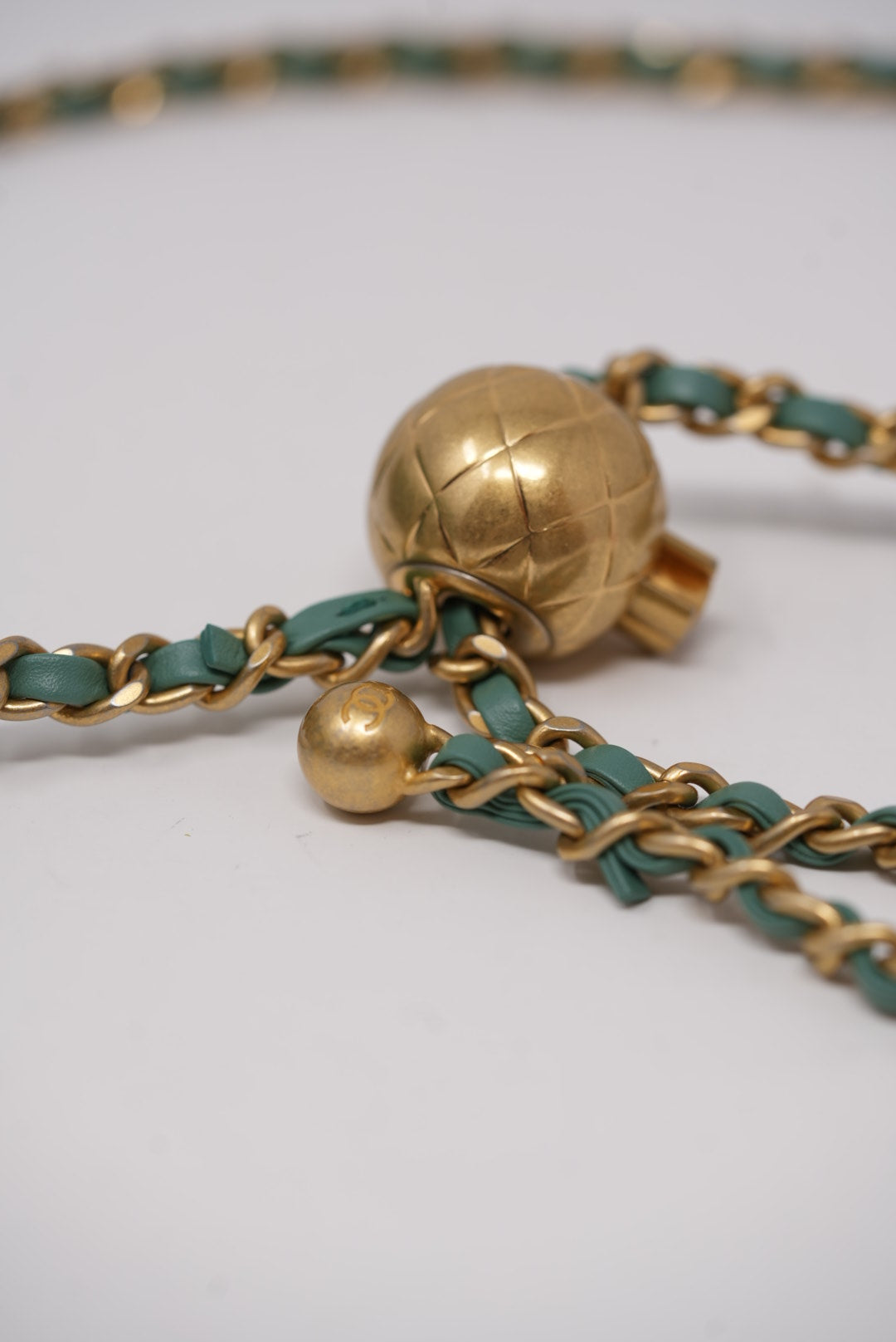 Pre-Owned CHANEL Lambskin Mini Pearl Crush Flap