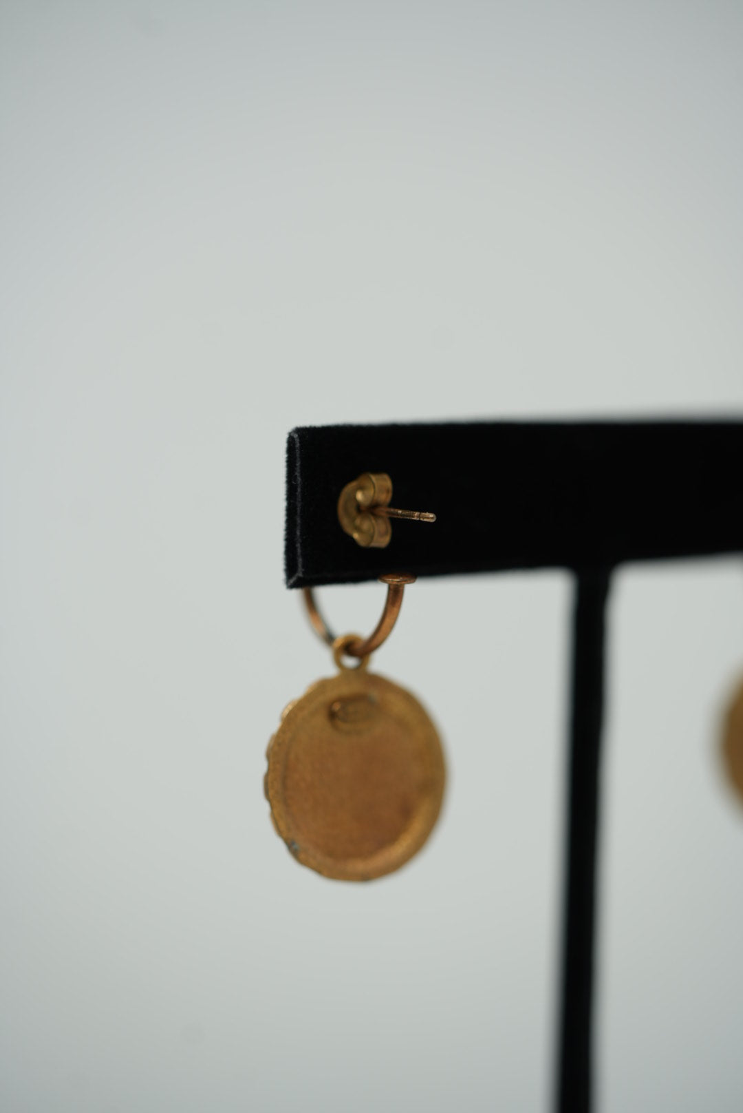 Pre-Owned Chanel Round Shaking Earrings 1999