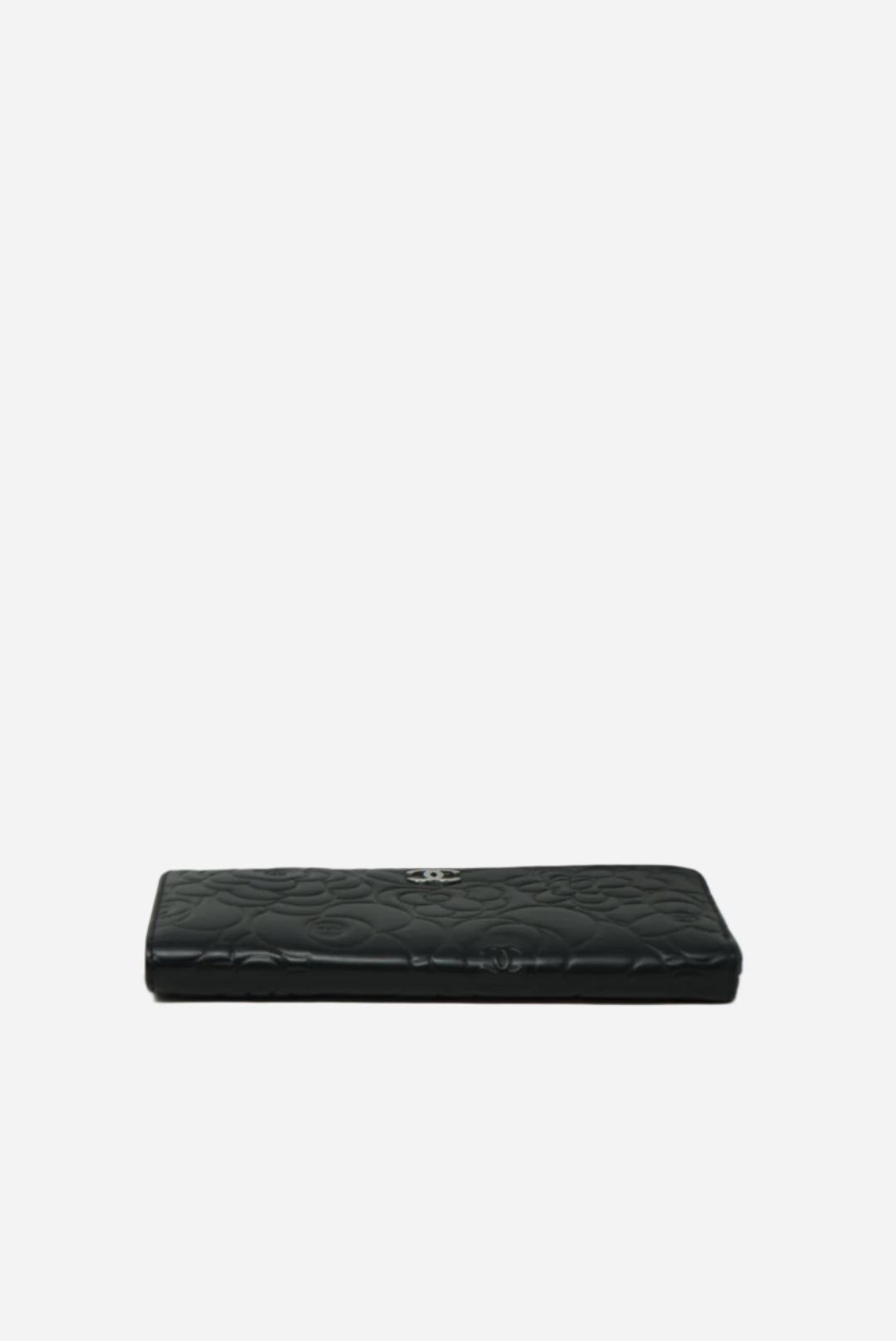 Pre-Owned Chanel Camellia Wallet Never Used 2014