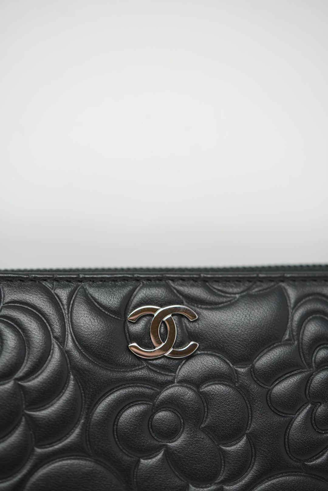 Pre-Owned Chanel Camellia Wallet Never Used 2014