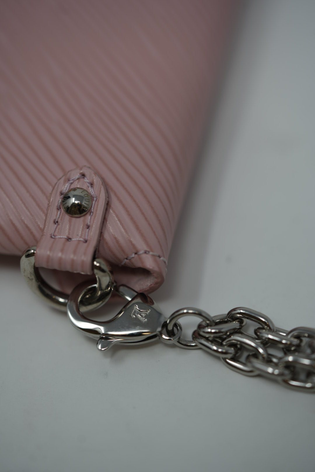 Louis Vuitton Epi Kirigami Necklace Pouch 2024