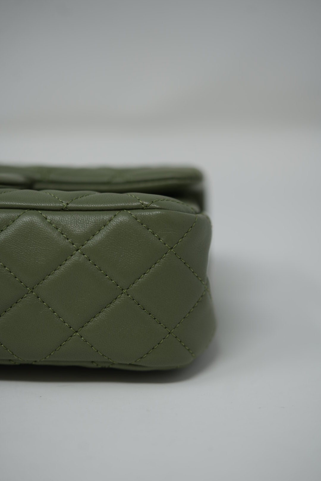 Pre-Owned CHANEL Pearl Crush Mini Rectangular Flap