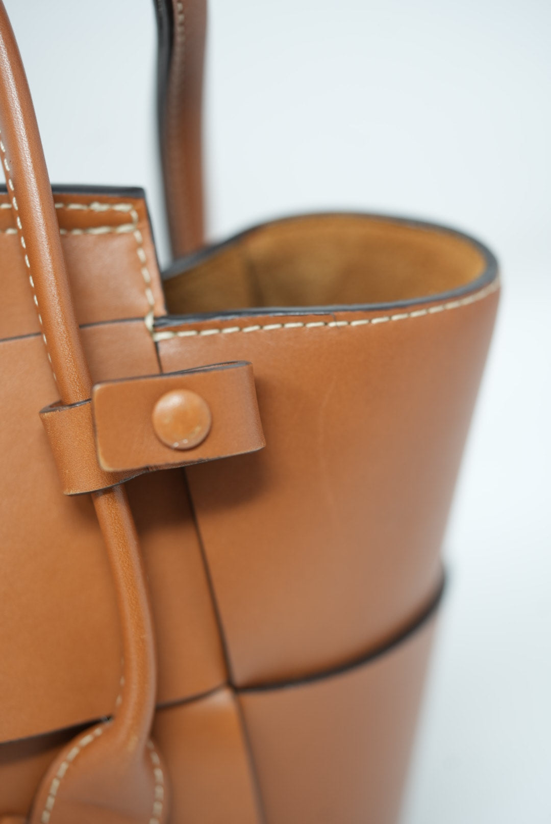 Bottega Veneta Calfskin Intrecciato Small Arco