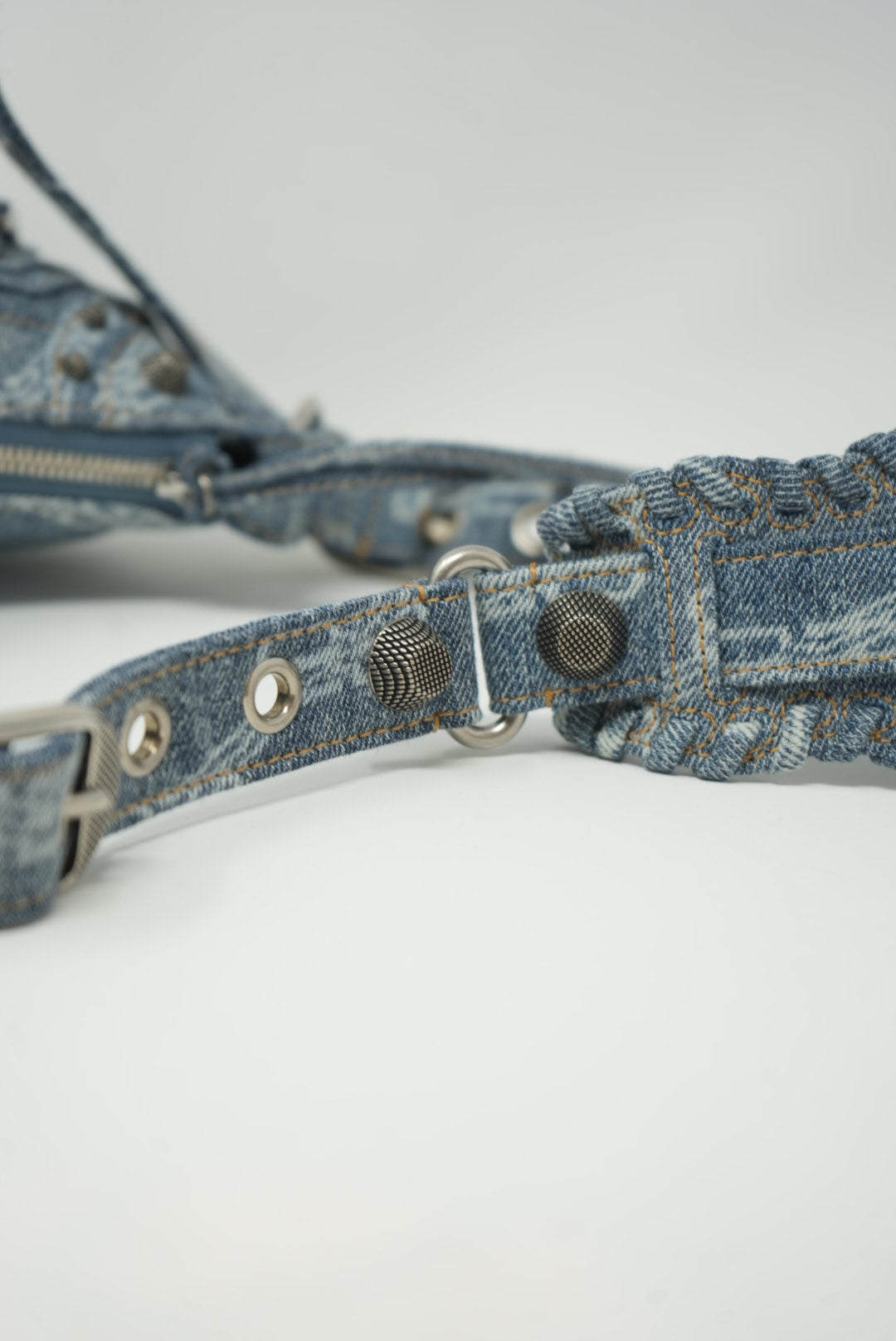 Pre-owned BALENCIAGA LE CAGOLE XS SHOULDER BAG