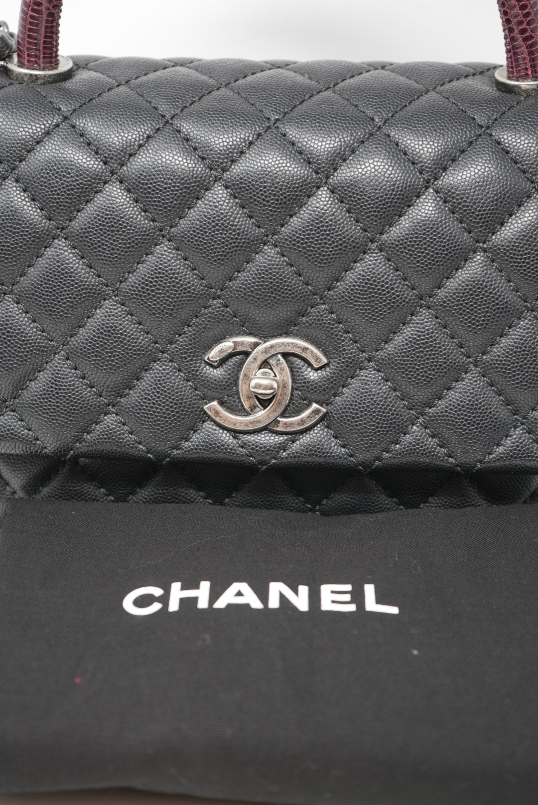 Pre-Owned Chanel Caviar Coco Handle Lizard Small